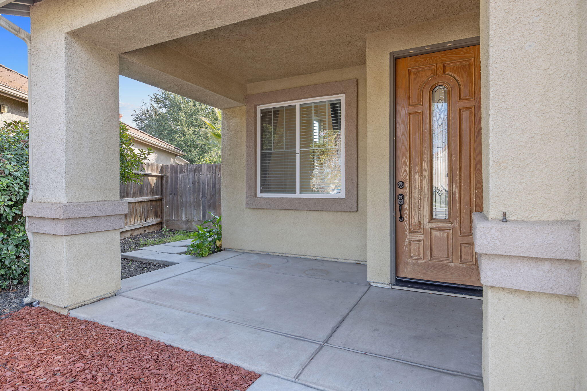 5586 E Atchison St, Fresno, CA 93727