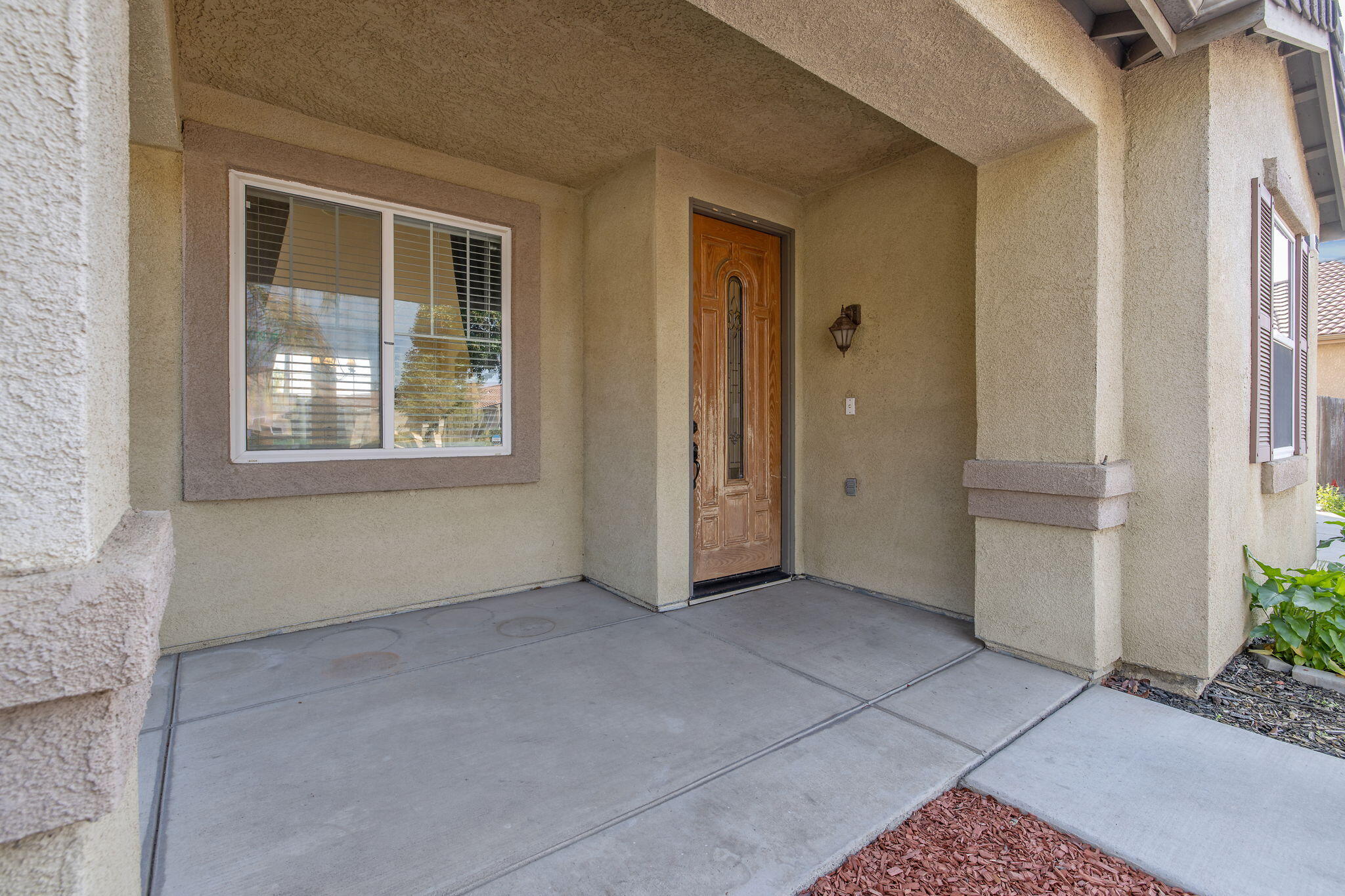 5586 E Atchison St, Fresno, CA 93727