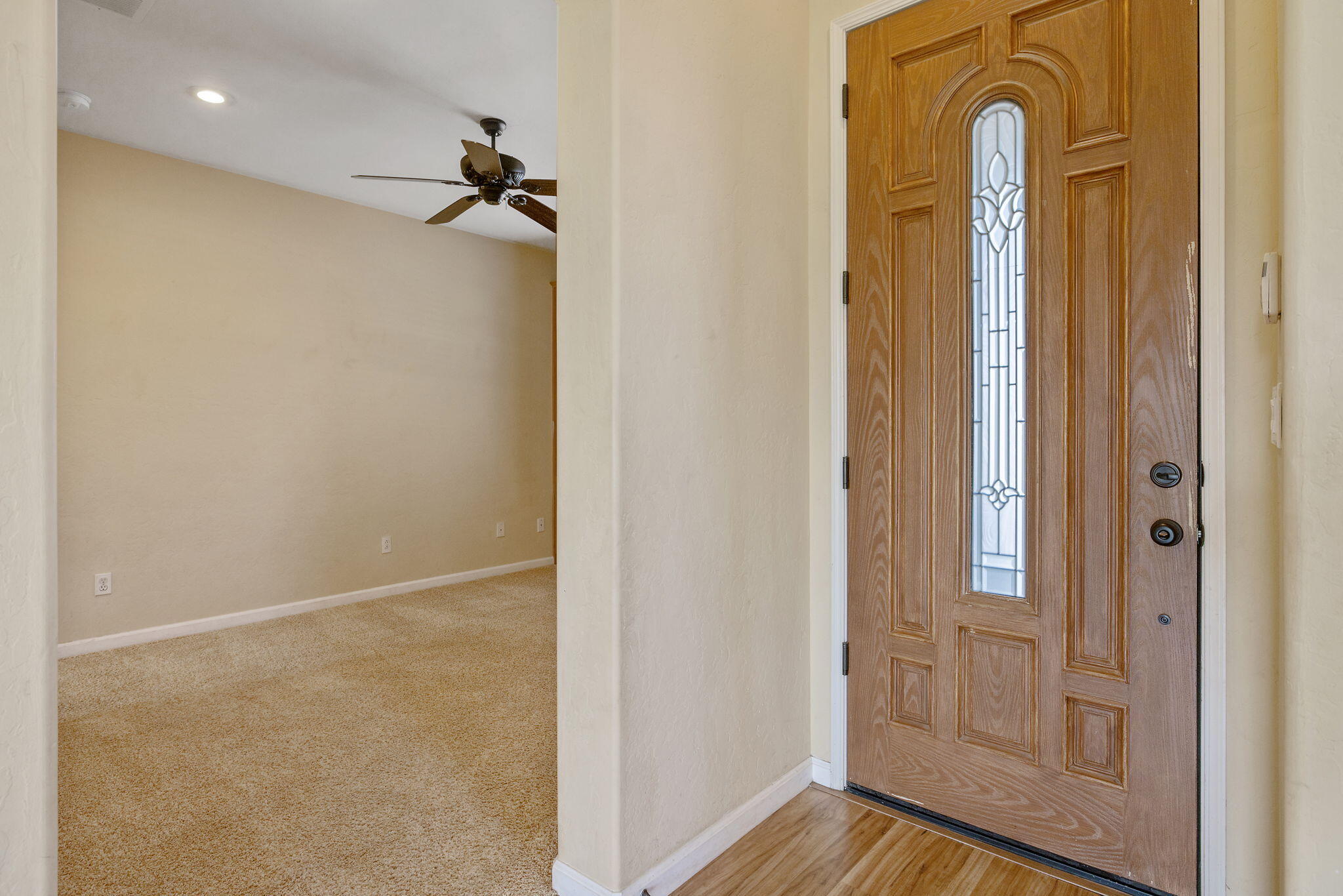 5586 E Atchison St, Fresno, CA 93727