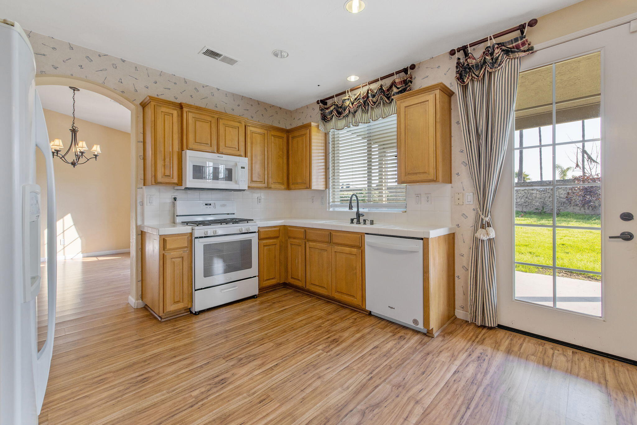 5586 E Atchison St, Fresno, CA 93727