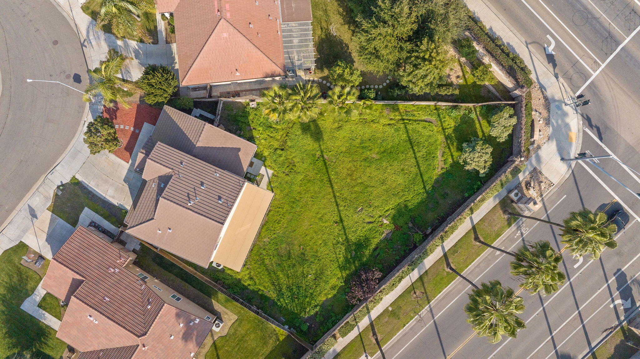 5586 E Atchison St, Fresno, CA 93727