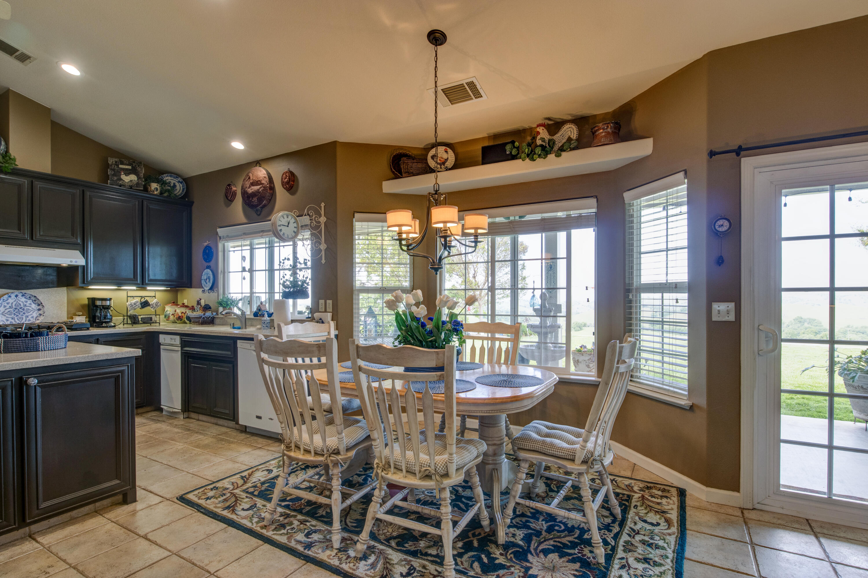 1985 White Rock Rd, Le Grand, CA 95333