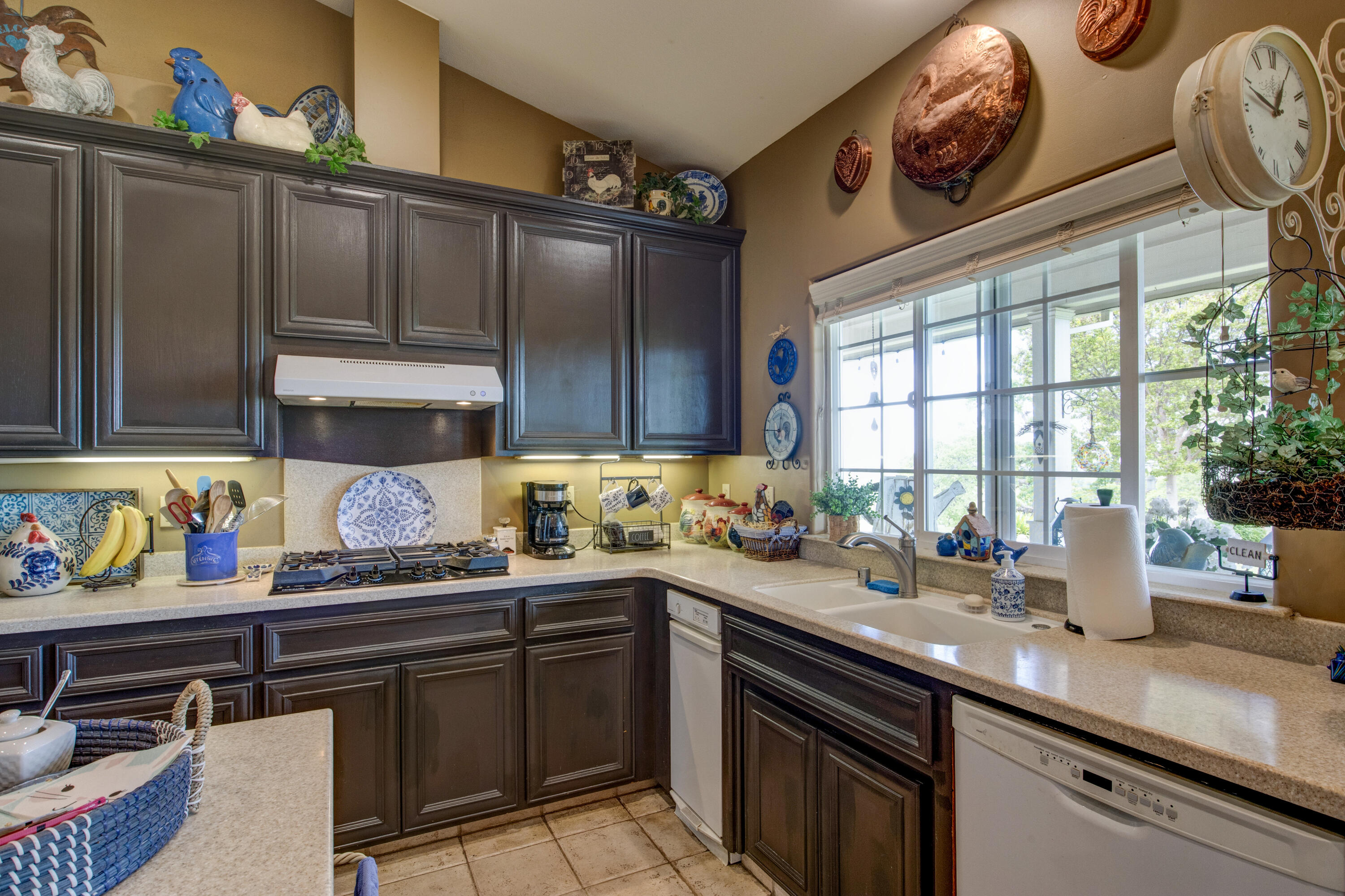 1985 White Rock Rd, Le Grand, CA 95333