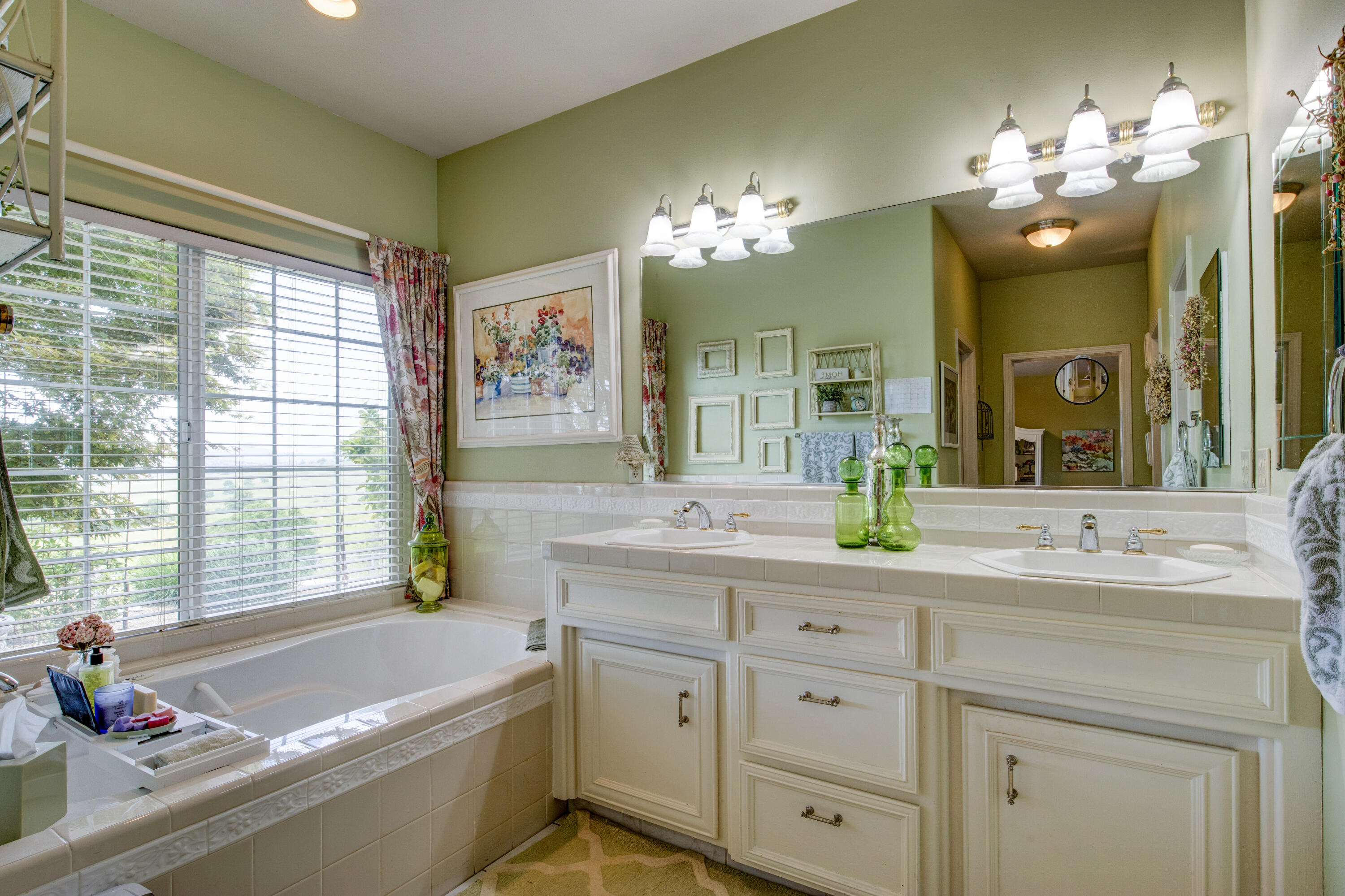 1985 White Rock Rd, Le Grand, CA 95333