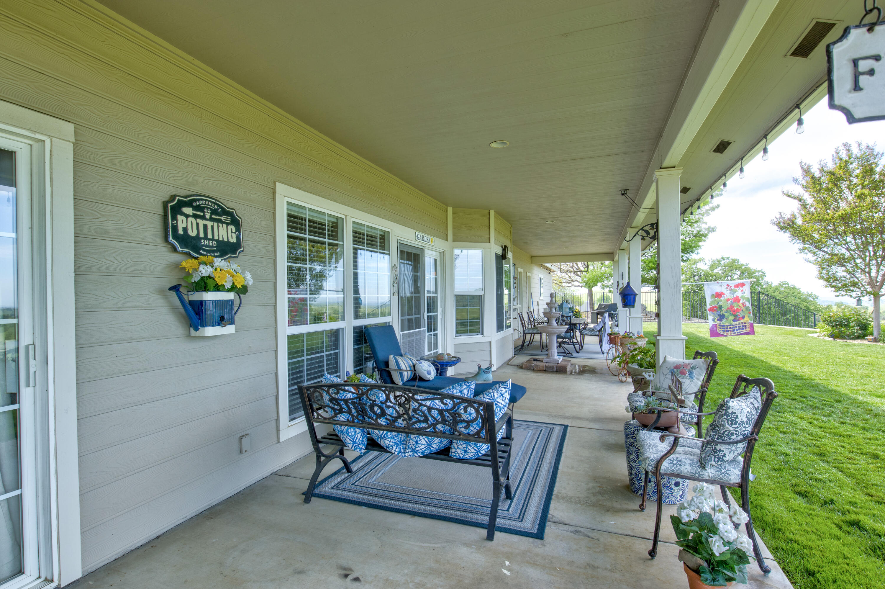 1985 White Rock Rd, Le Grand, CA 95333