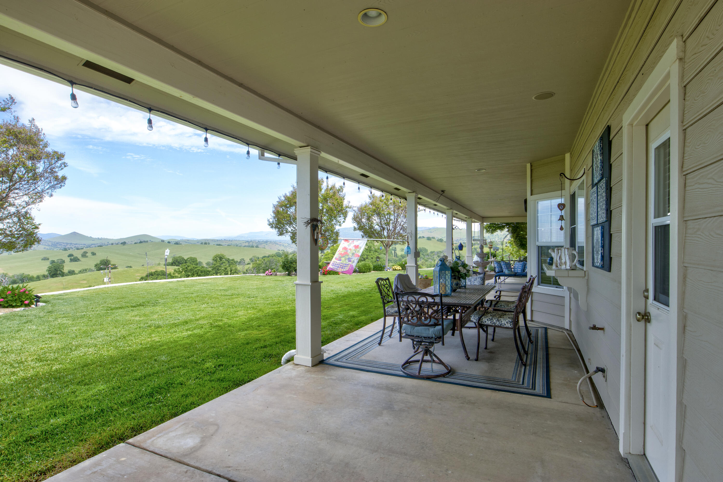 1985 White Rock Rd, Le Grand, CA 95333