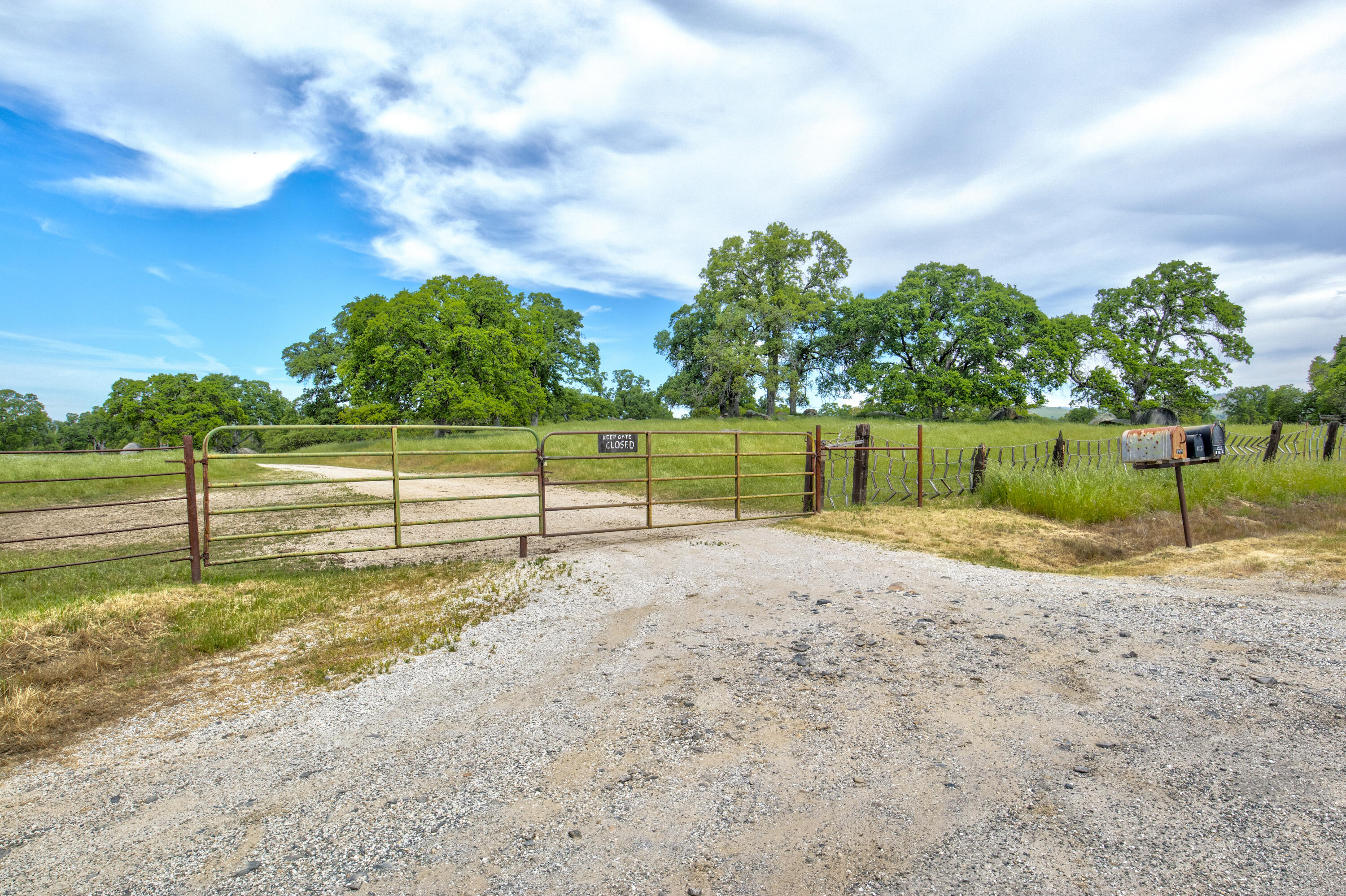 1985 White Rock Rd, Le Grand, CA 95333