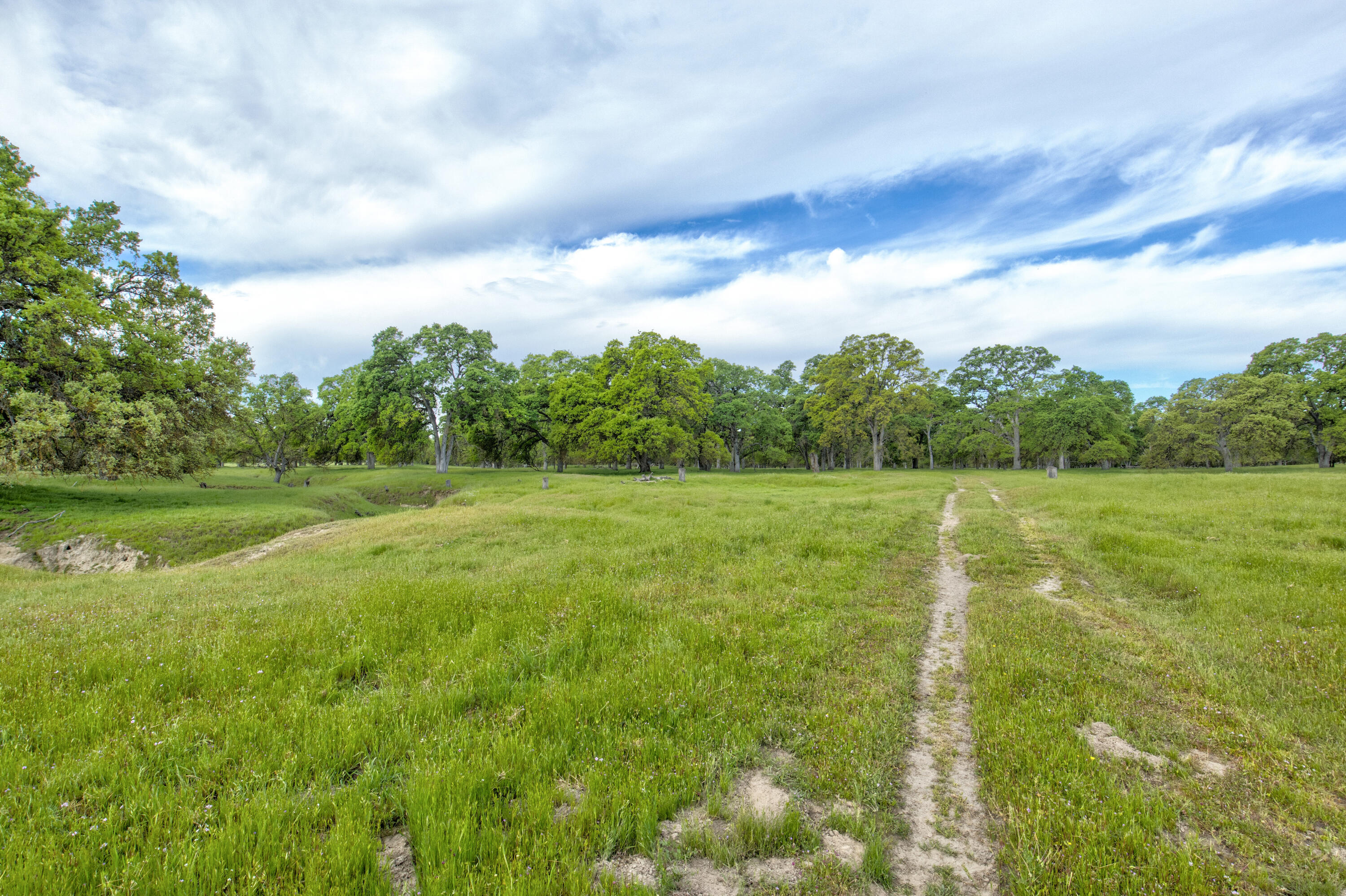 1985 White Rock Rd, Le Grand, CA 95333