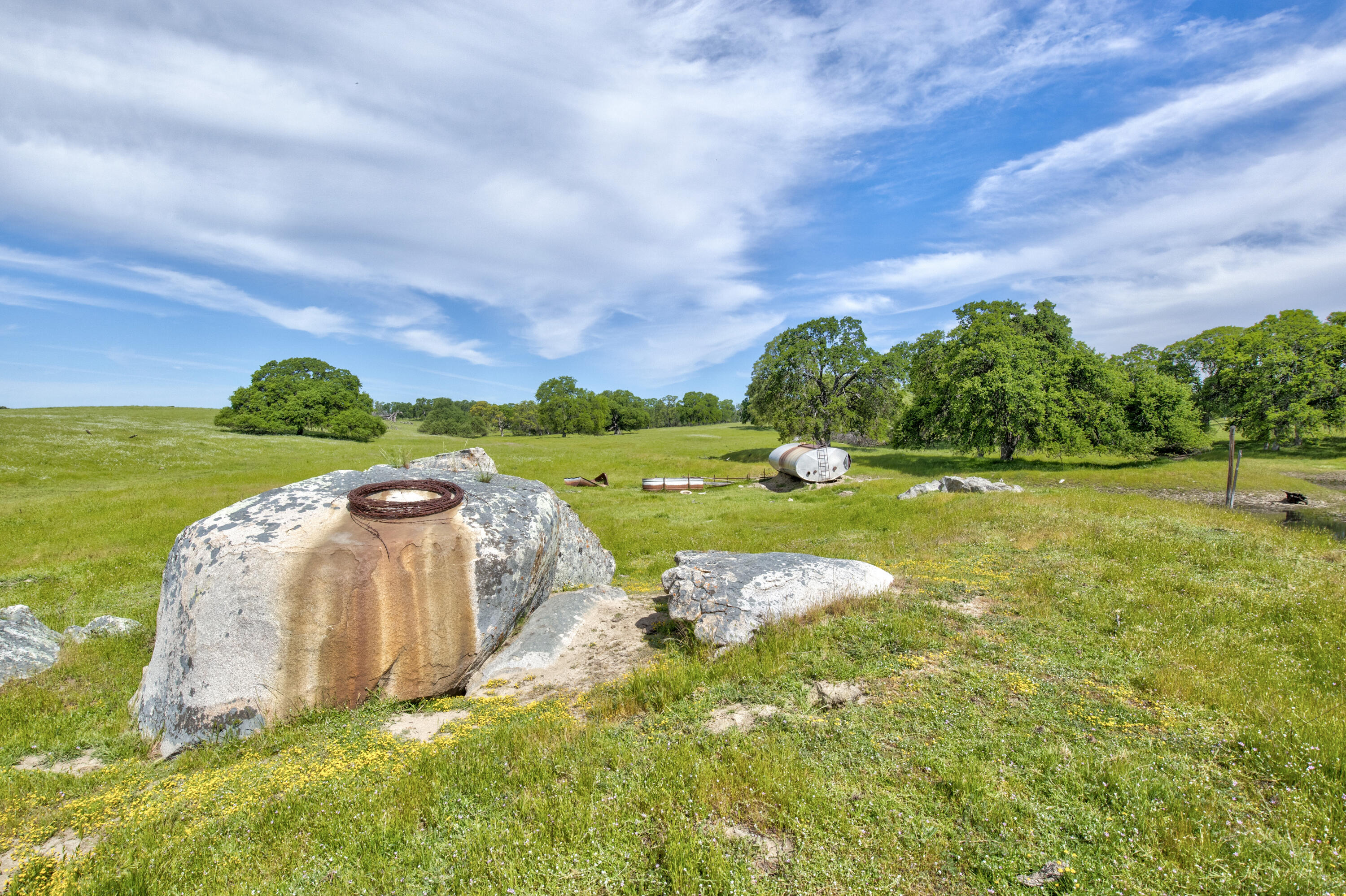 1985 White Rock Rd, Le Grand, CA 95333