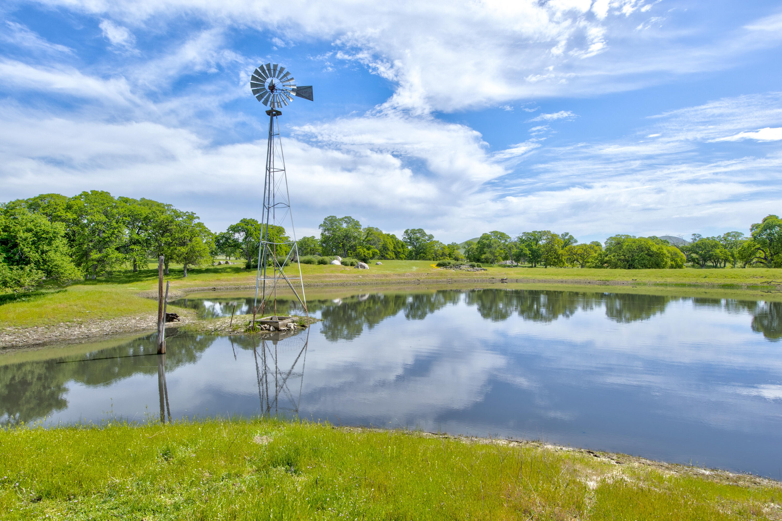 1985 White Rock Rd, Le Grand, CA 95333