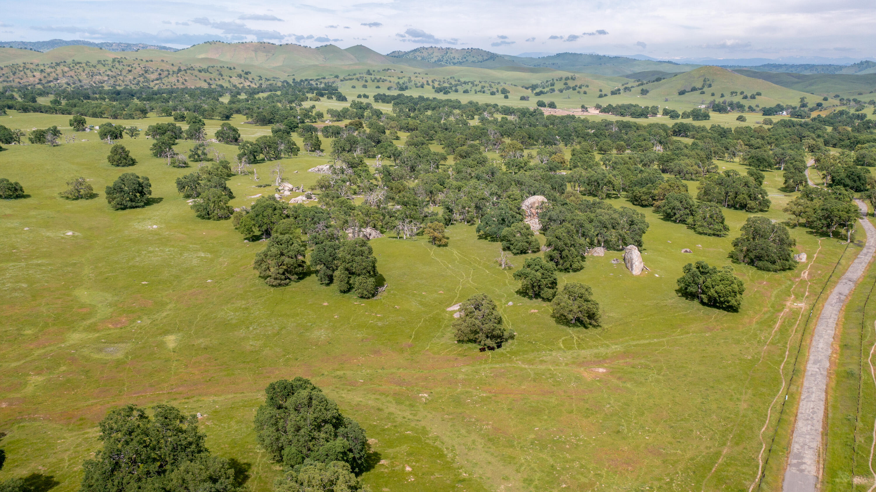 1985 White Rock Rd, Le Grand, CA 95333