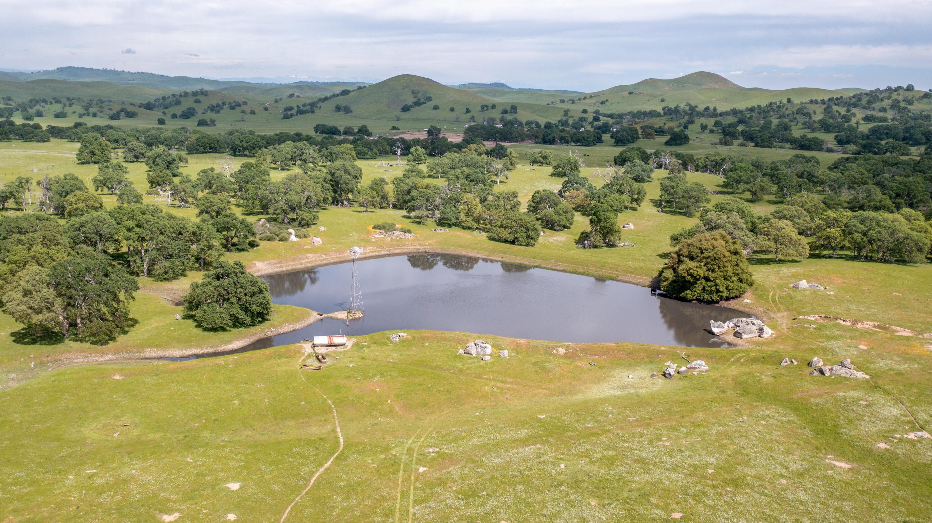 1985 White Rock Rd, Le Grand, CA 95333