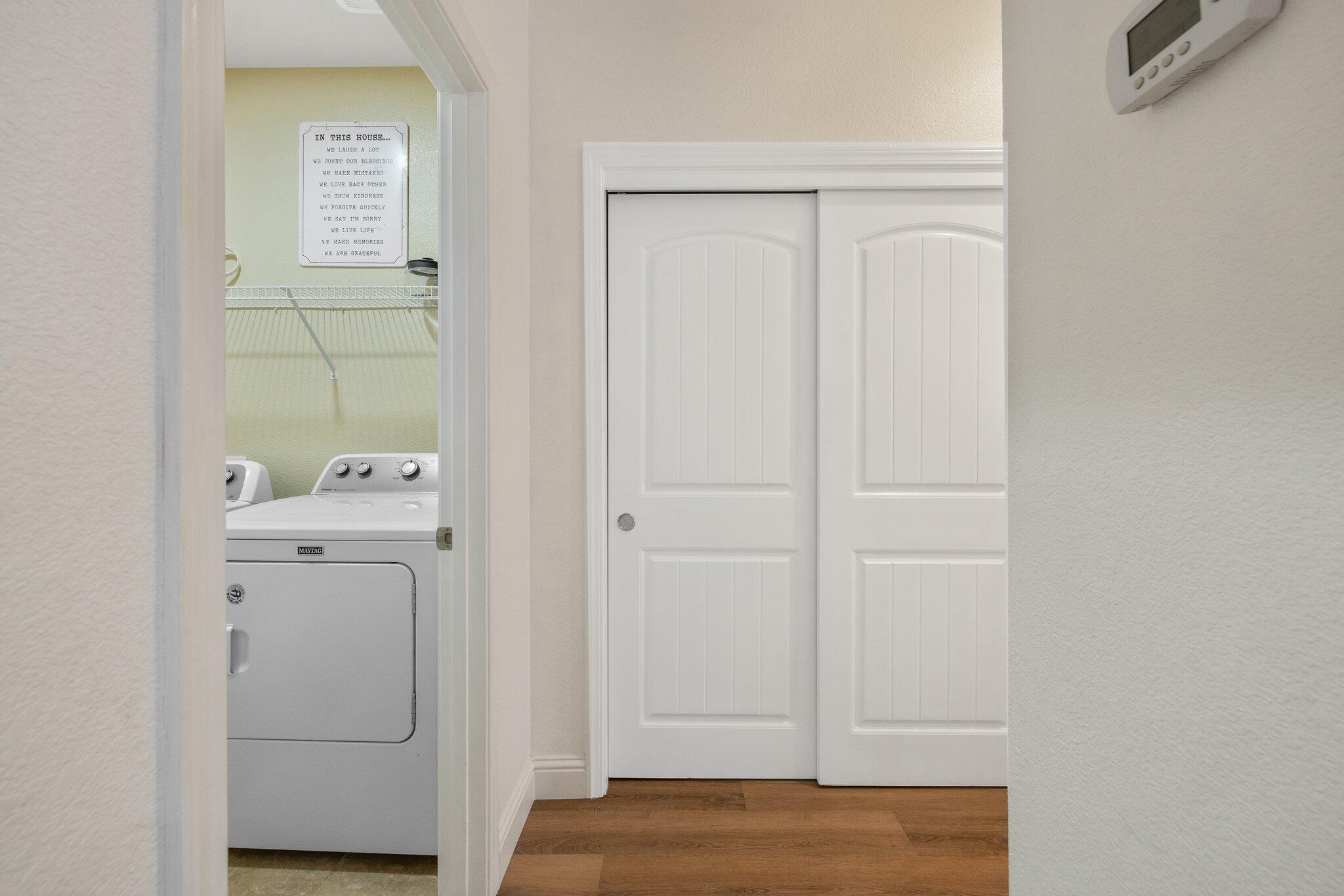 2603 E Harbor Island Ave, Tulare, CA 93274