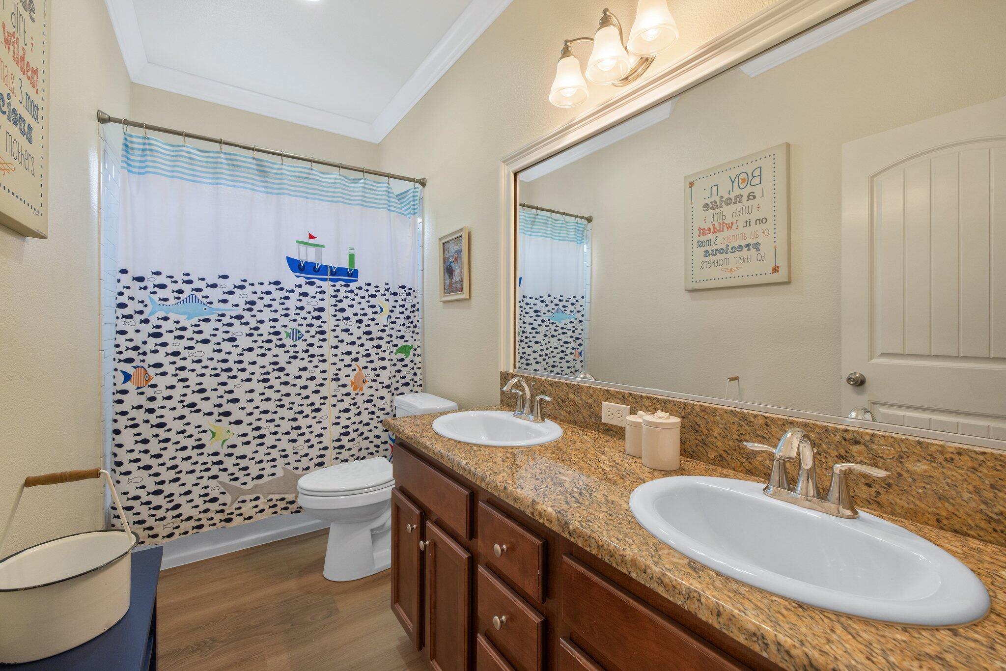 2603 E Harbor Island Ave, Tulare, CA 93274