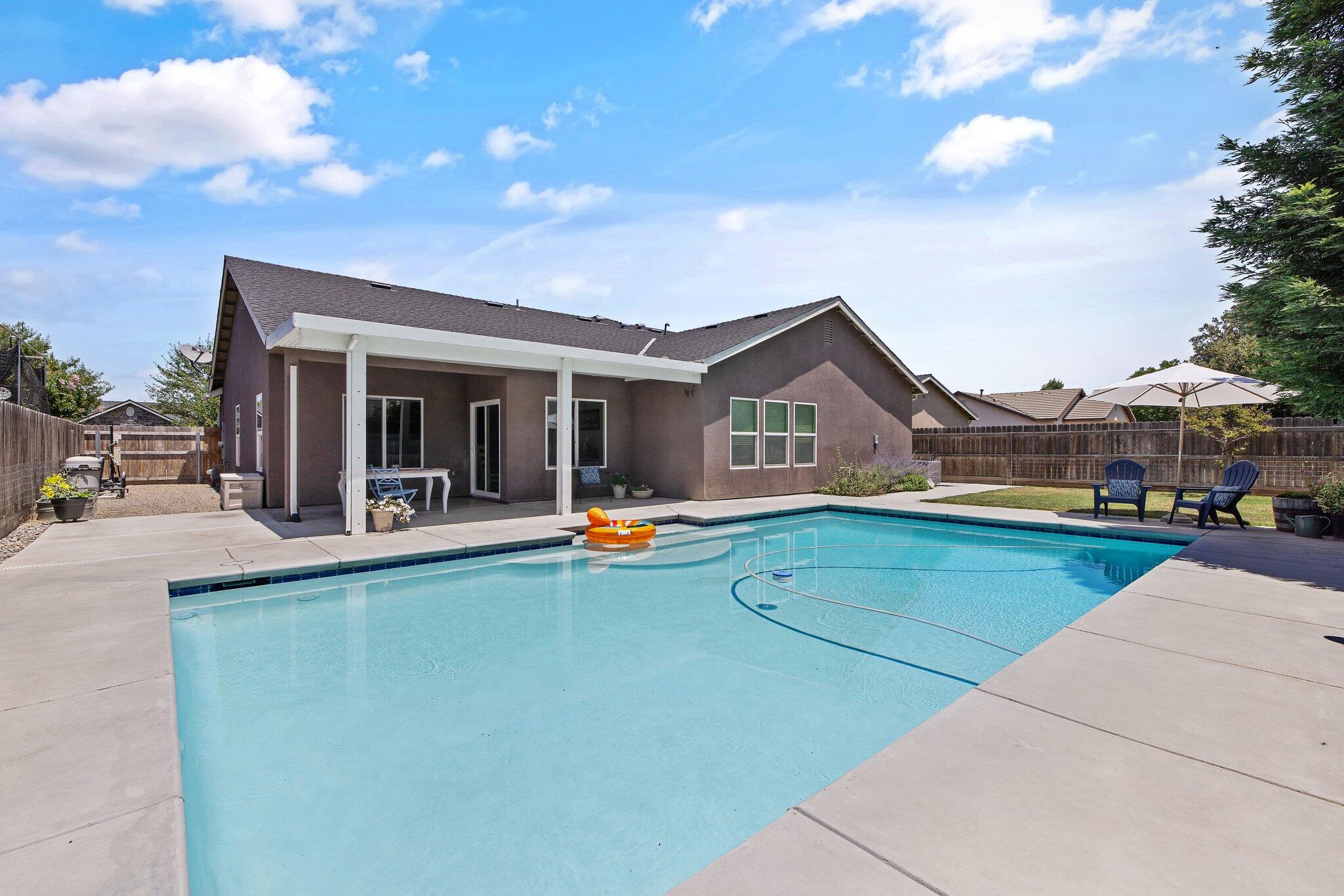 2603 E Harbor Island Ave, Tulare, CA 93274