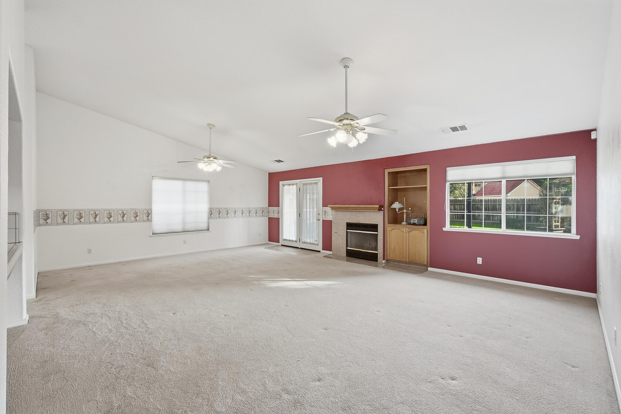 187 Mitchell Ave, Tulare, CA 93274