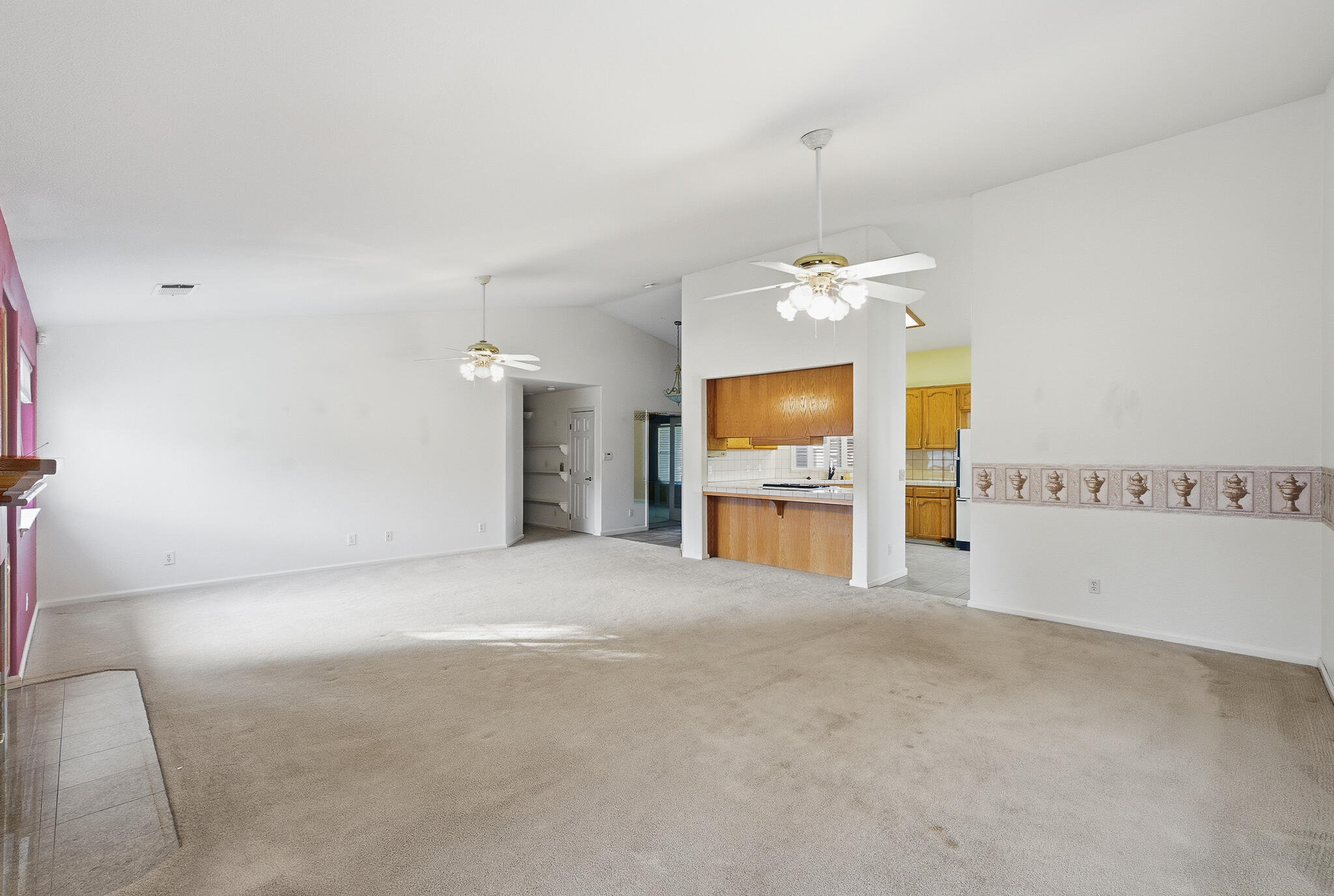 187 Mitchell Ave, Tulare, CA 93274