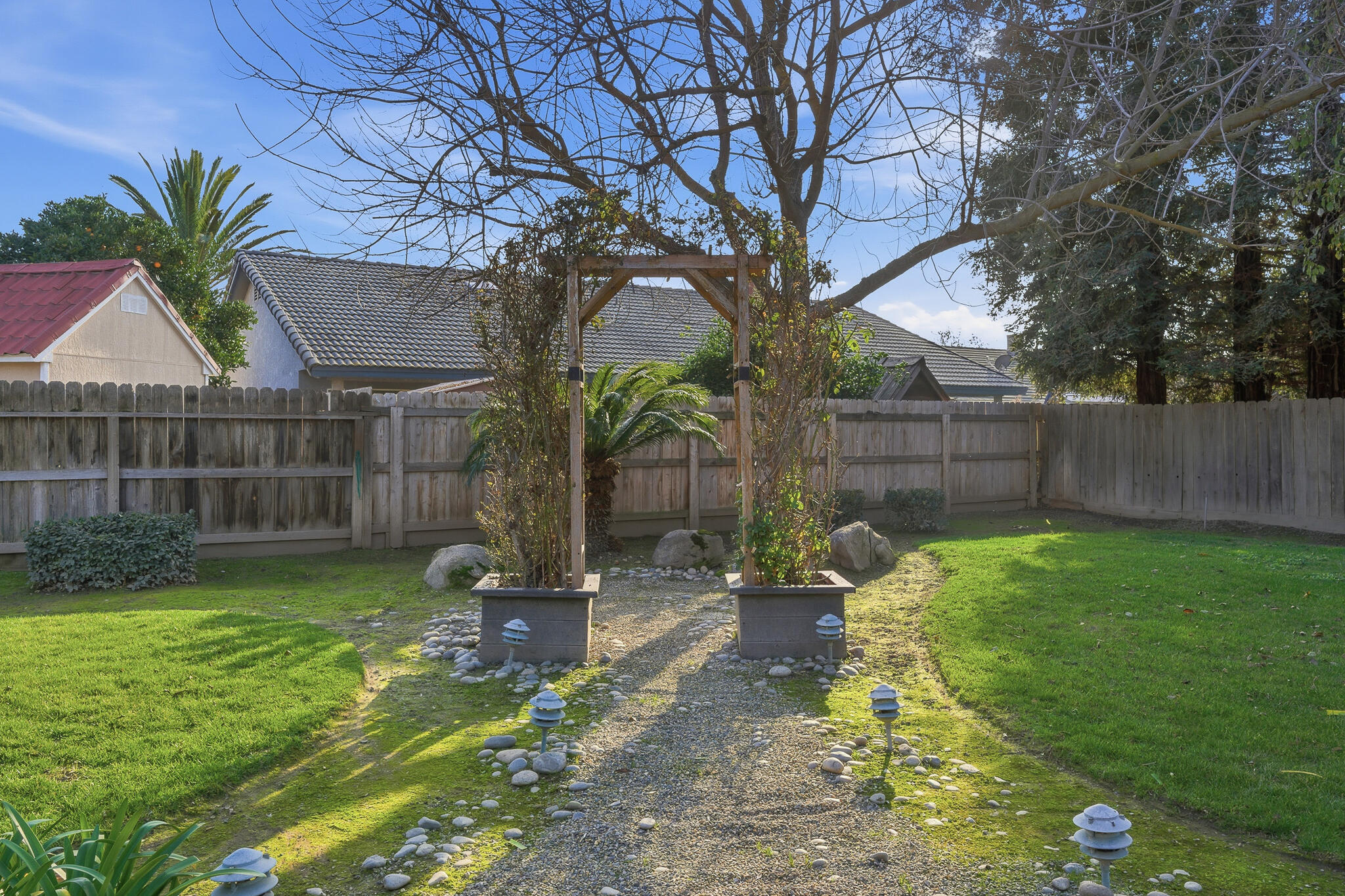 187 Mitchell Ave, Tulare, CA 93274