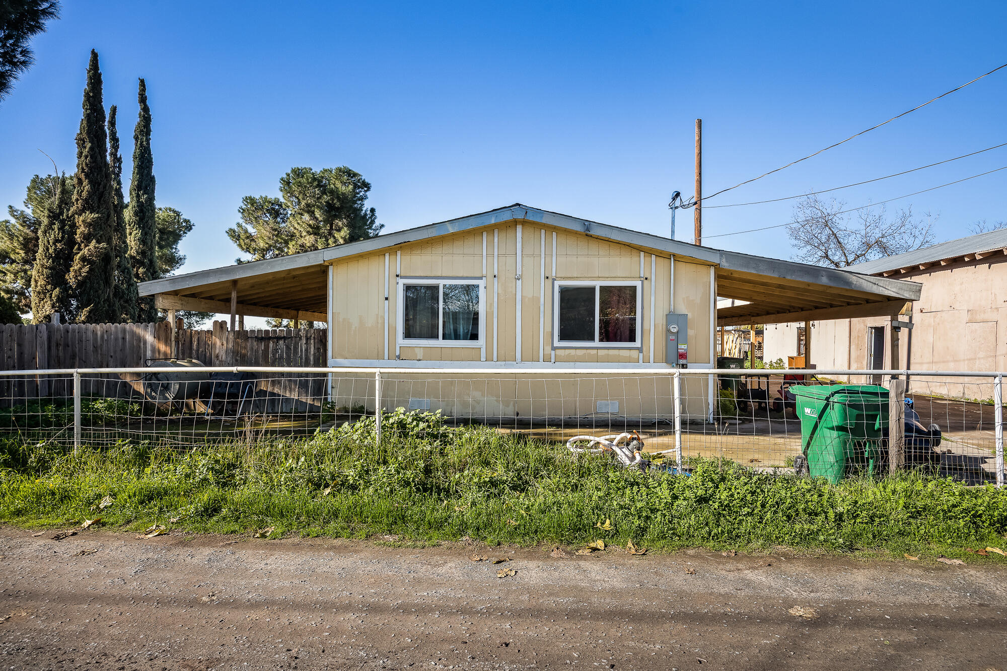 27795 Avenue 146 #A, Porterville, CA 93257