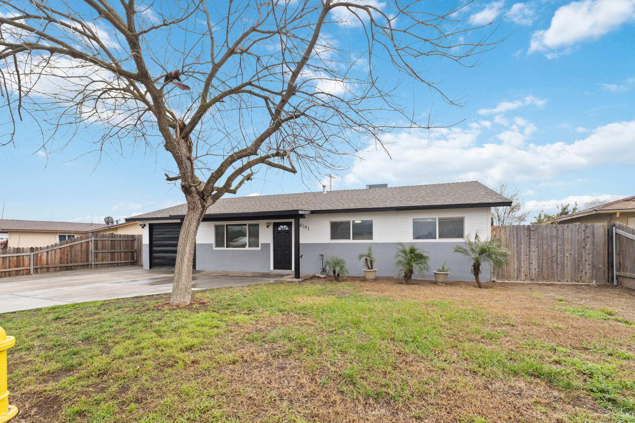 14191 Pimo St, Armona, CA 93202