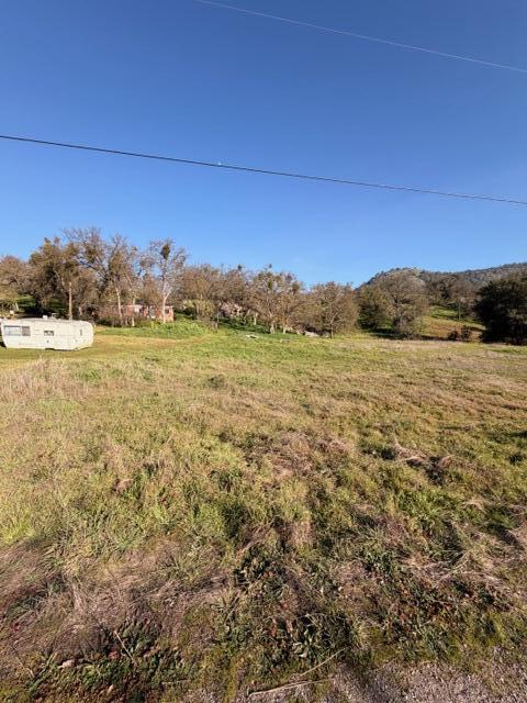 38266 Willowood Ln, Yokuts Valley, CA 93675