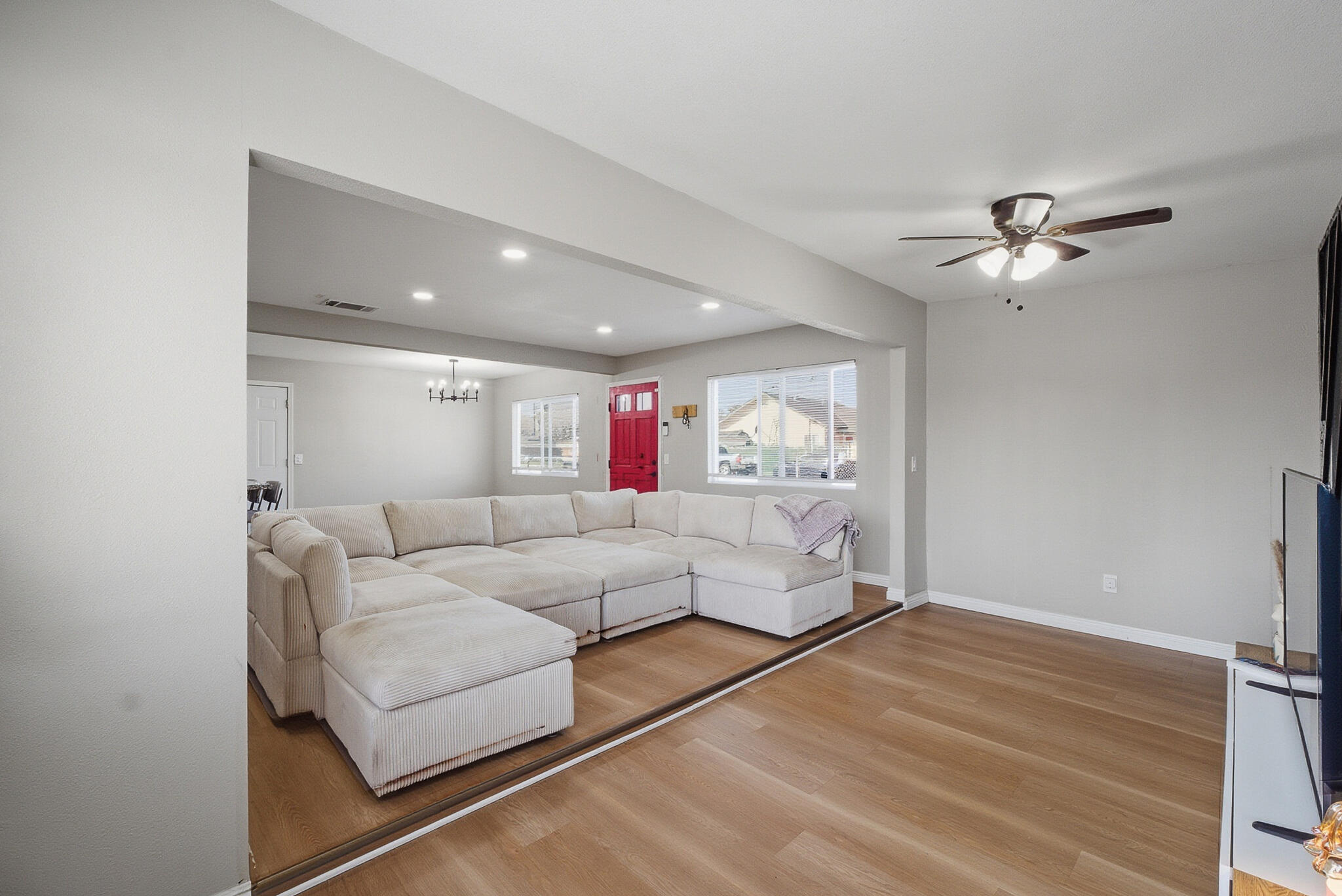 1021 Stanley Ave, Corcoran, CA 93212