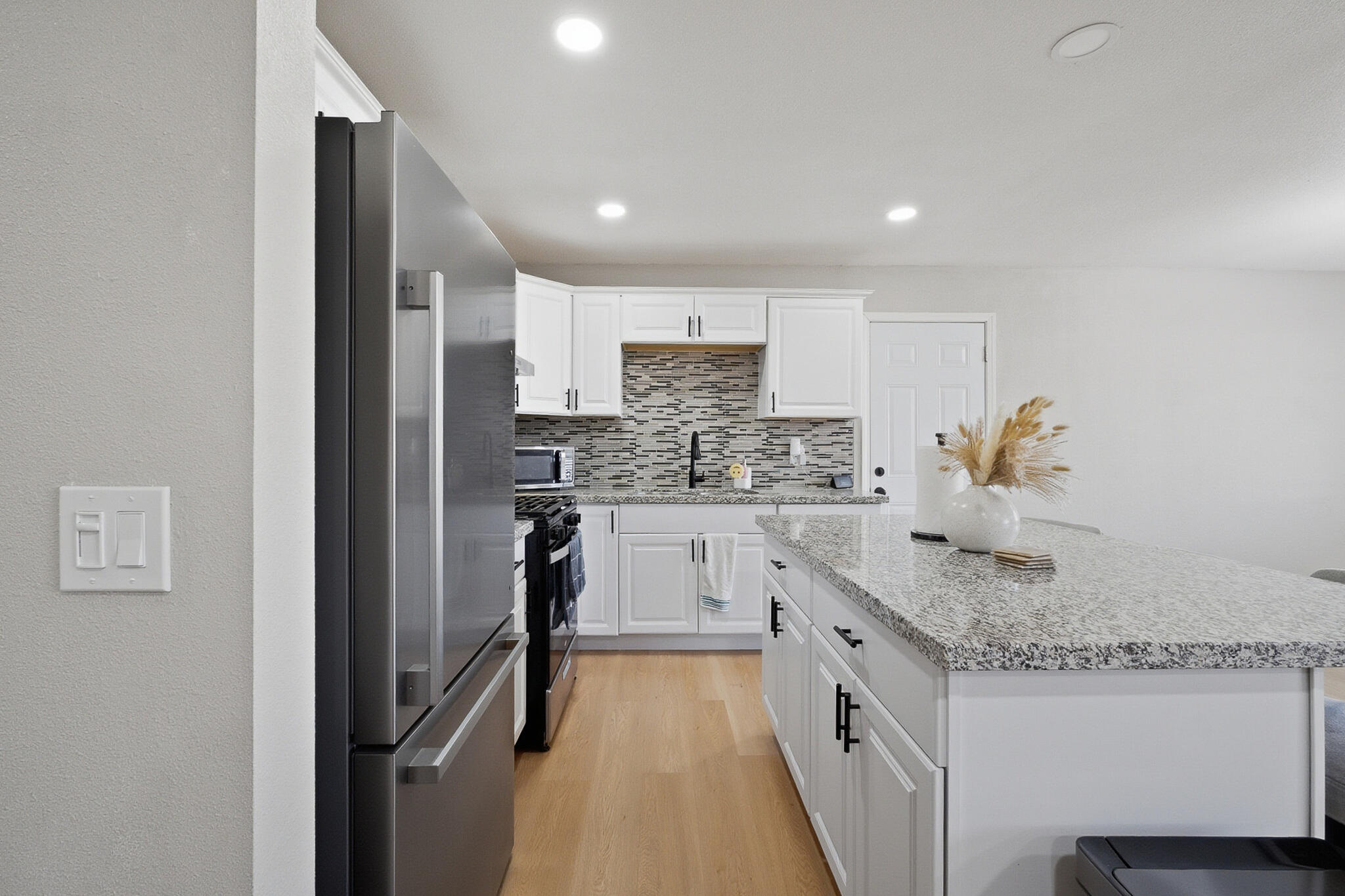 1021 Stanley Ave, Corcoran, CA 93212