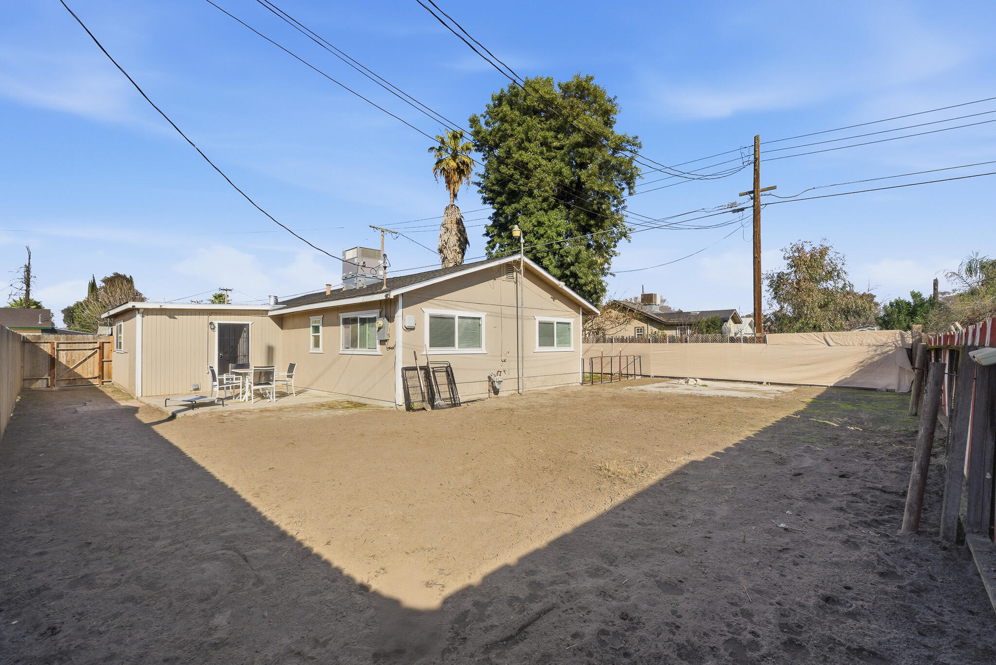 1021 Stanley Ave, Corcoran, CA 93212