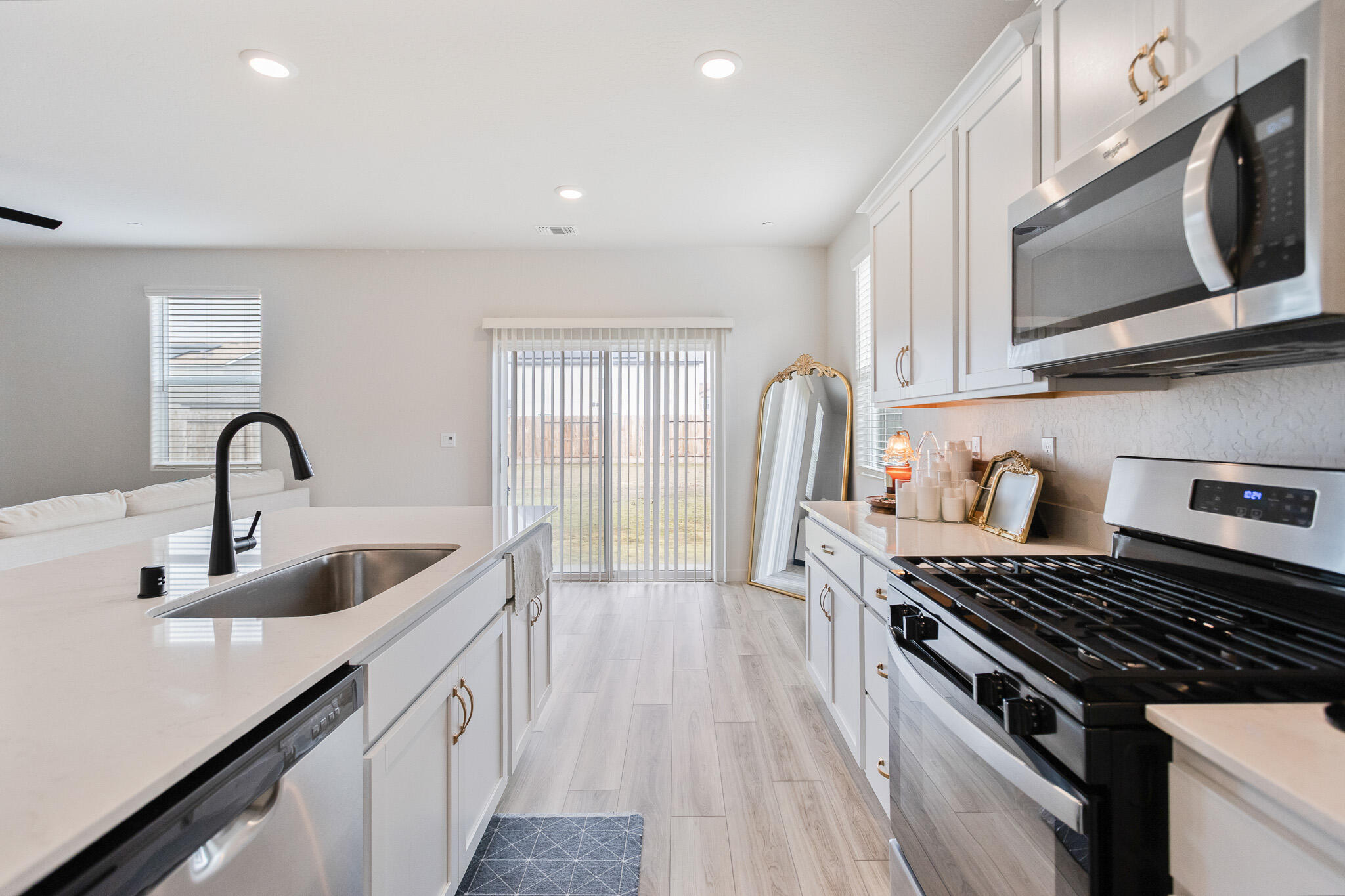 1738 Justice Ave, Tulare, CA 93274