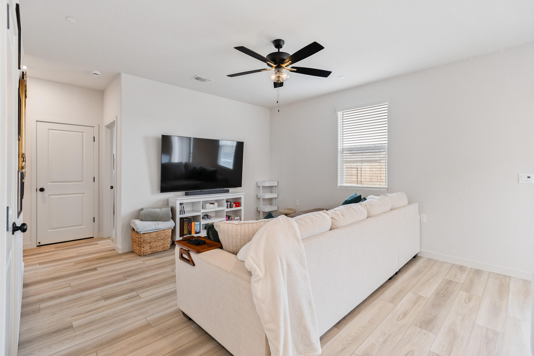 1738 Justice Ave, Tulare, CA 93274