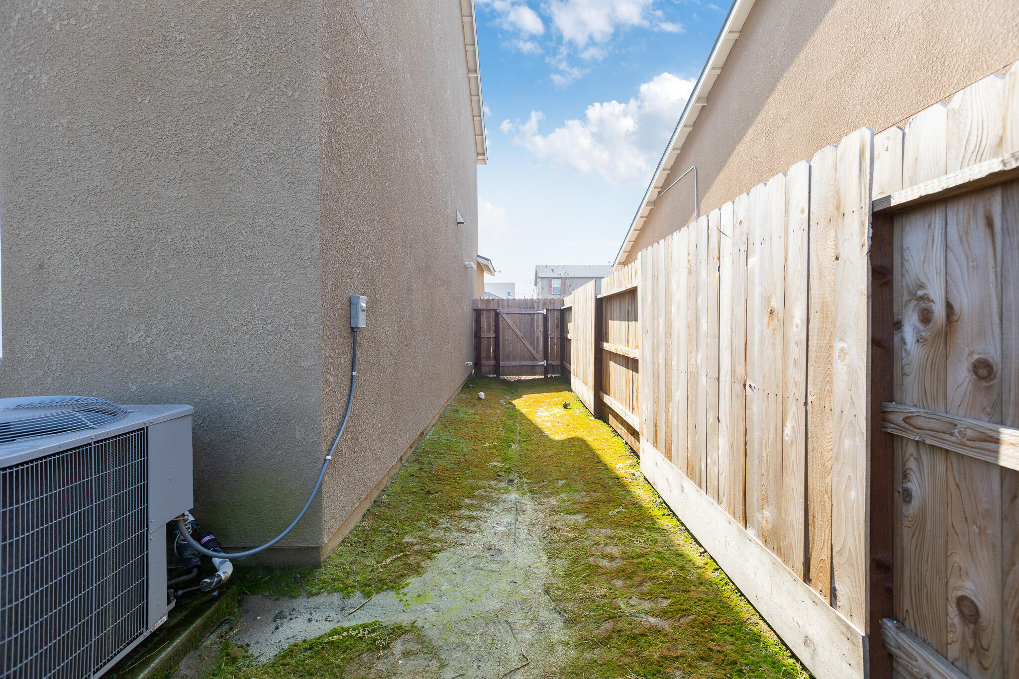 1738 Justice Ave, Tulare, CA 93274