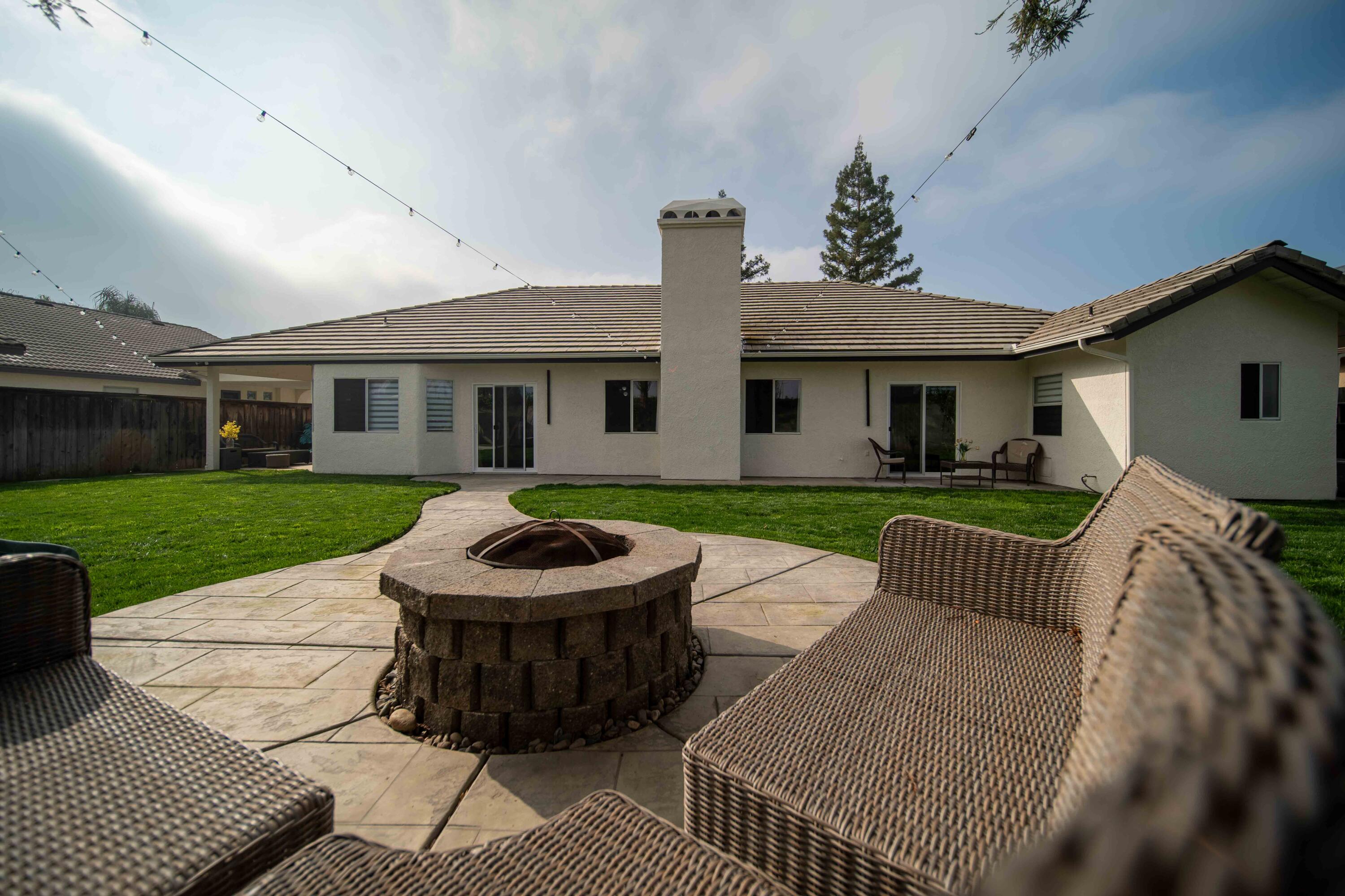 2330 S Stover St, Visalia, CA 93292