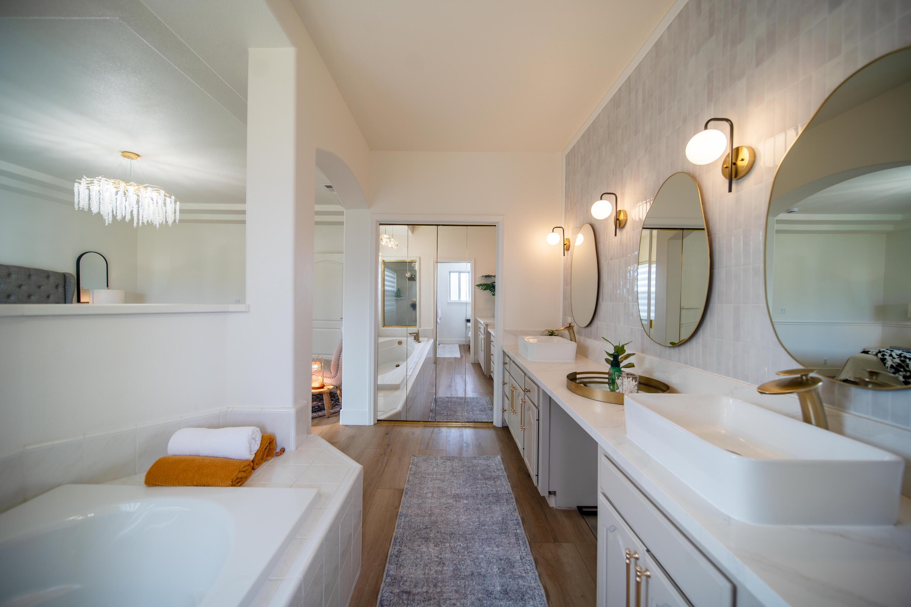 2330 S Stover St, Visalia, CA 93292