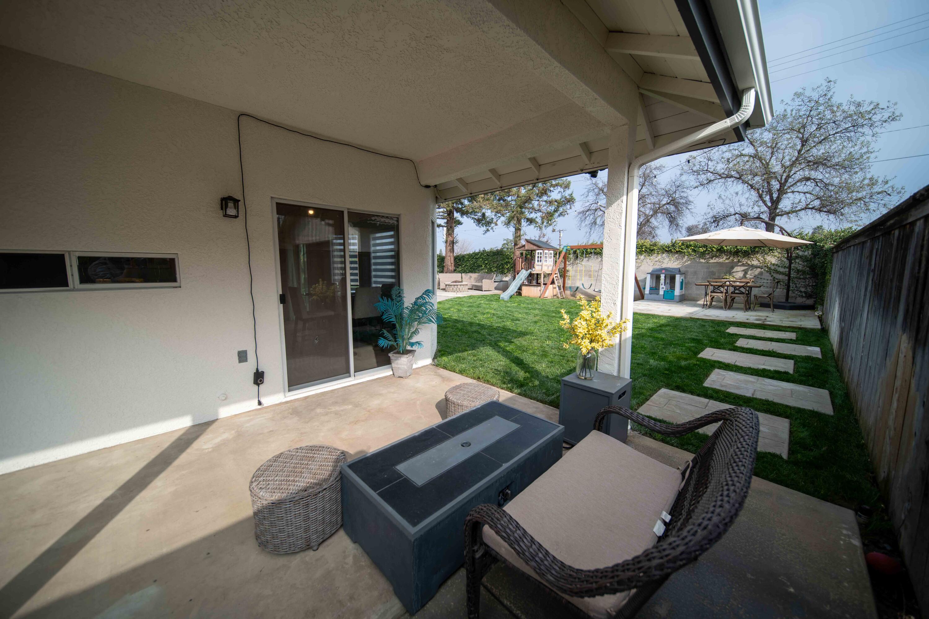 2330 S Stover St, Visalia, CA 93292