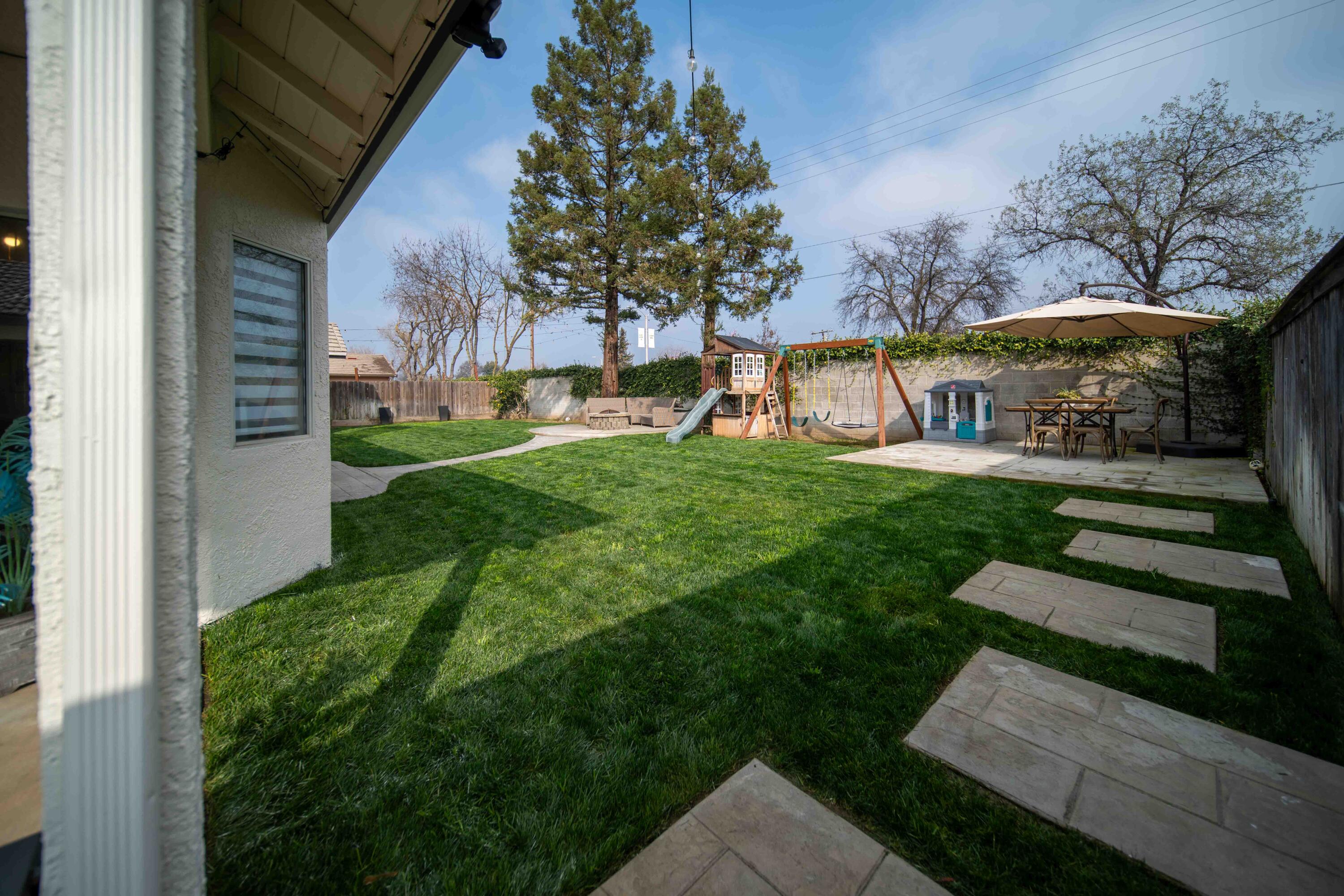 2330 S Stover St, Visalia, CA 93292