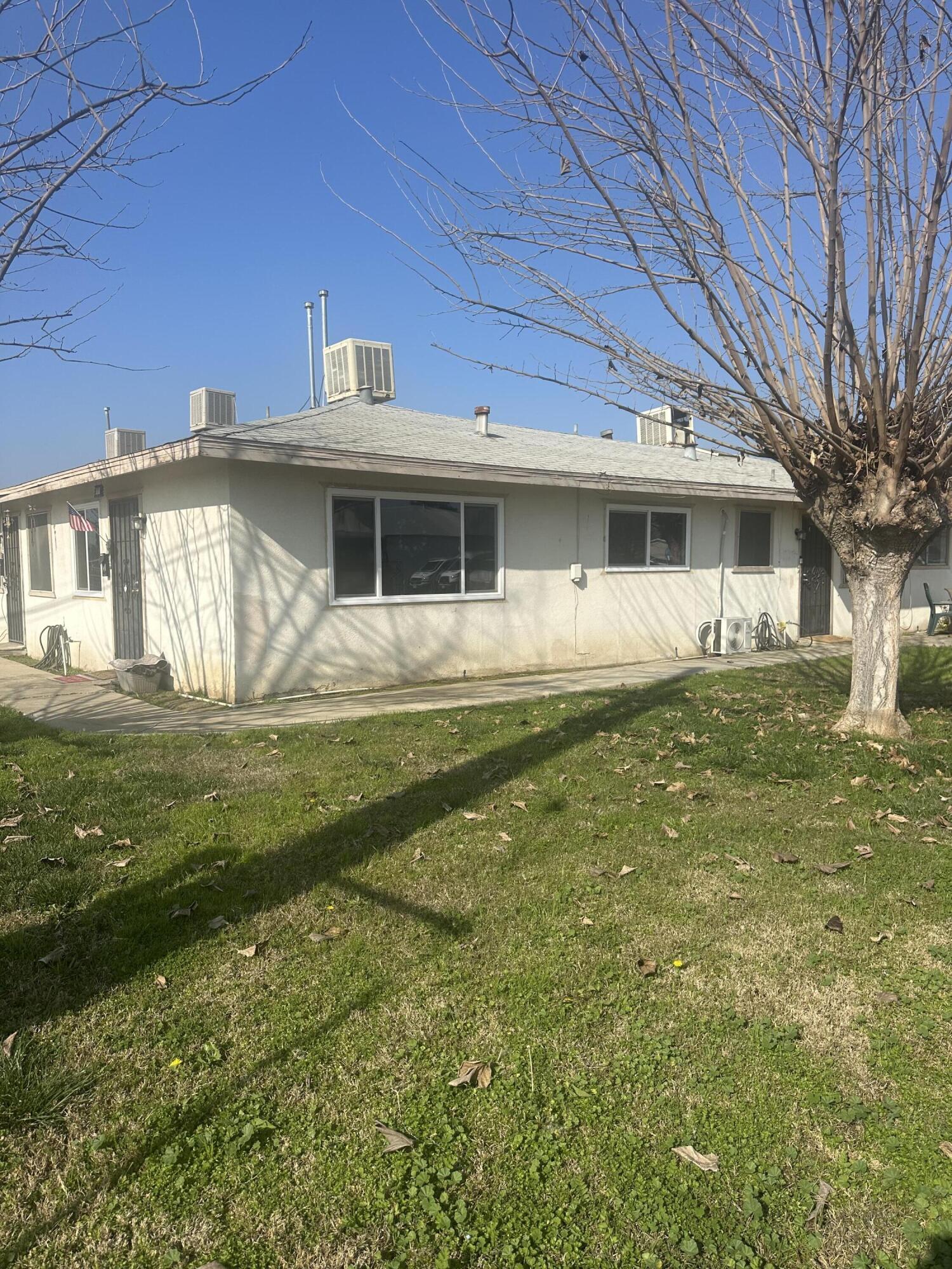 374 E Costner St #1-5, Farmersville, CA 93223