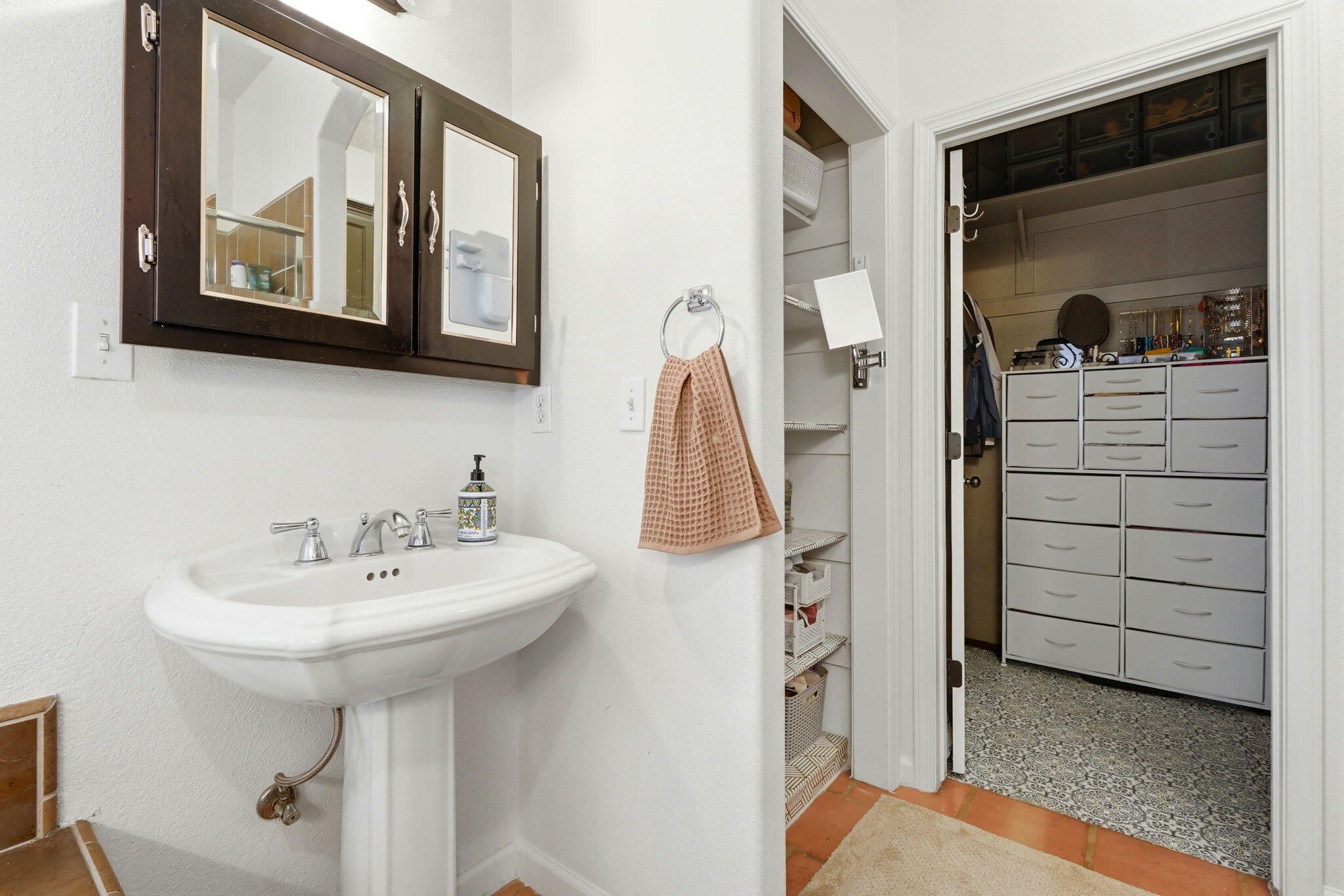 31356 Blair Rd, Exeter, CA 93221