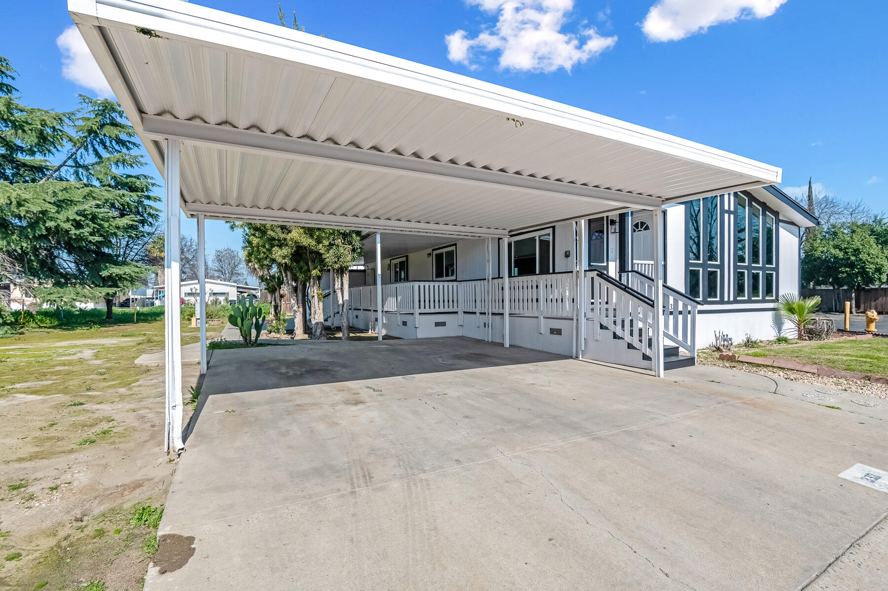 5505 W Tulare Ave #330, Visalia, CA 93277