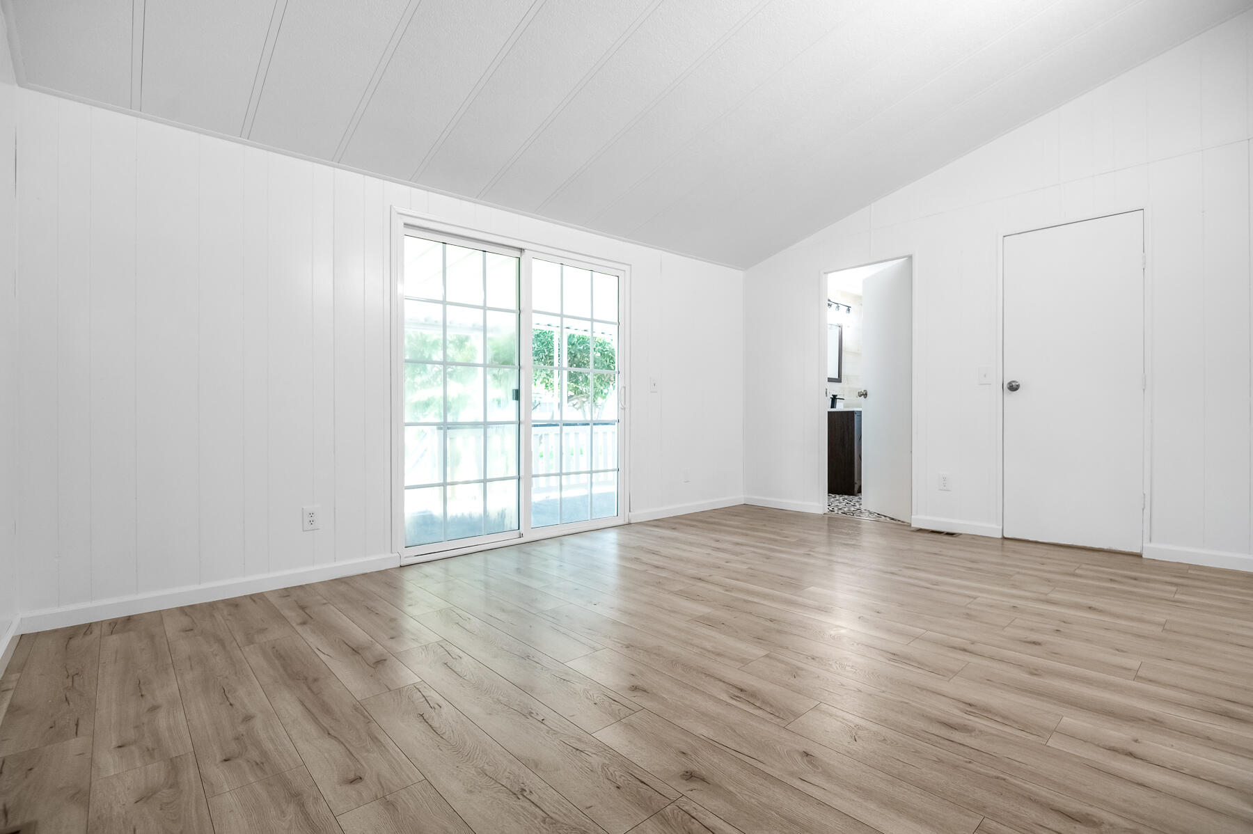 5505 W Tulare Ave #330, Visalia, CA 93277