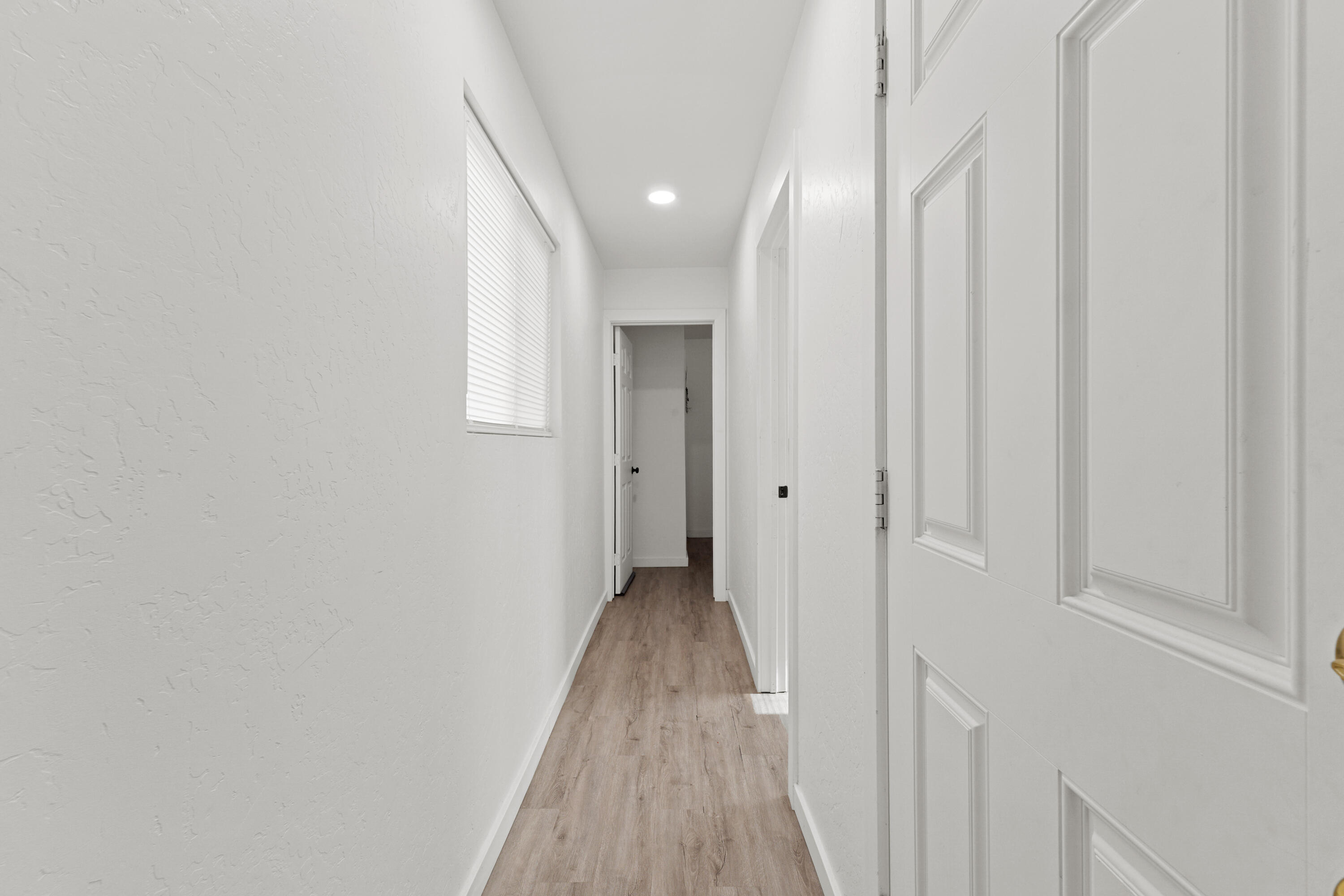 448 S Palm St, Woodlake, CA 93286