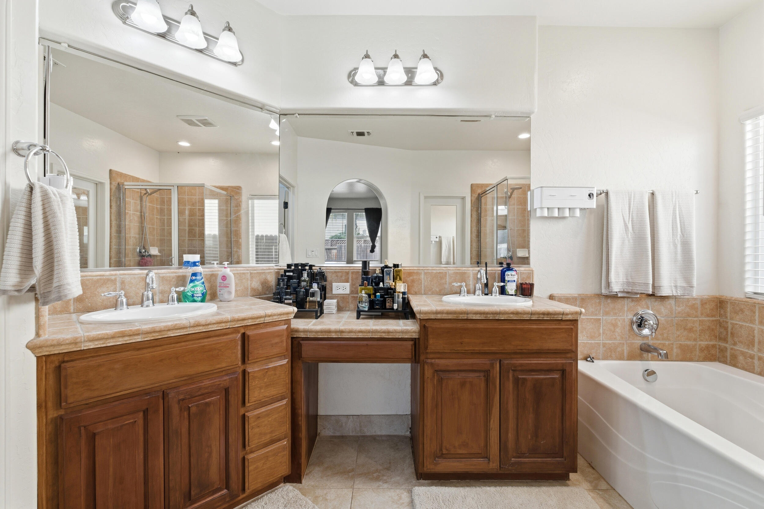 346 Martin St, Tulare, CA 93274