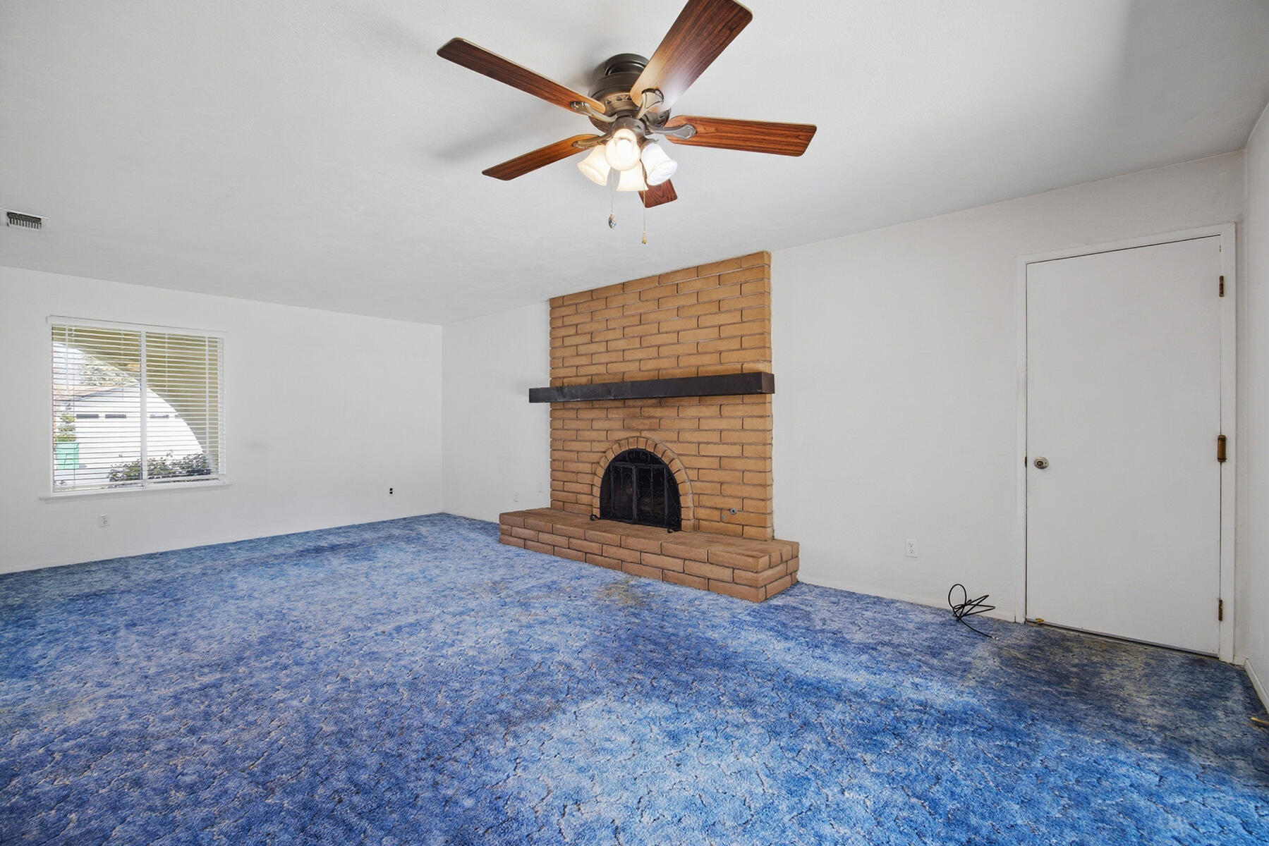 14995 N Avenue 313, Visalia, CA 93292