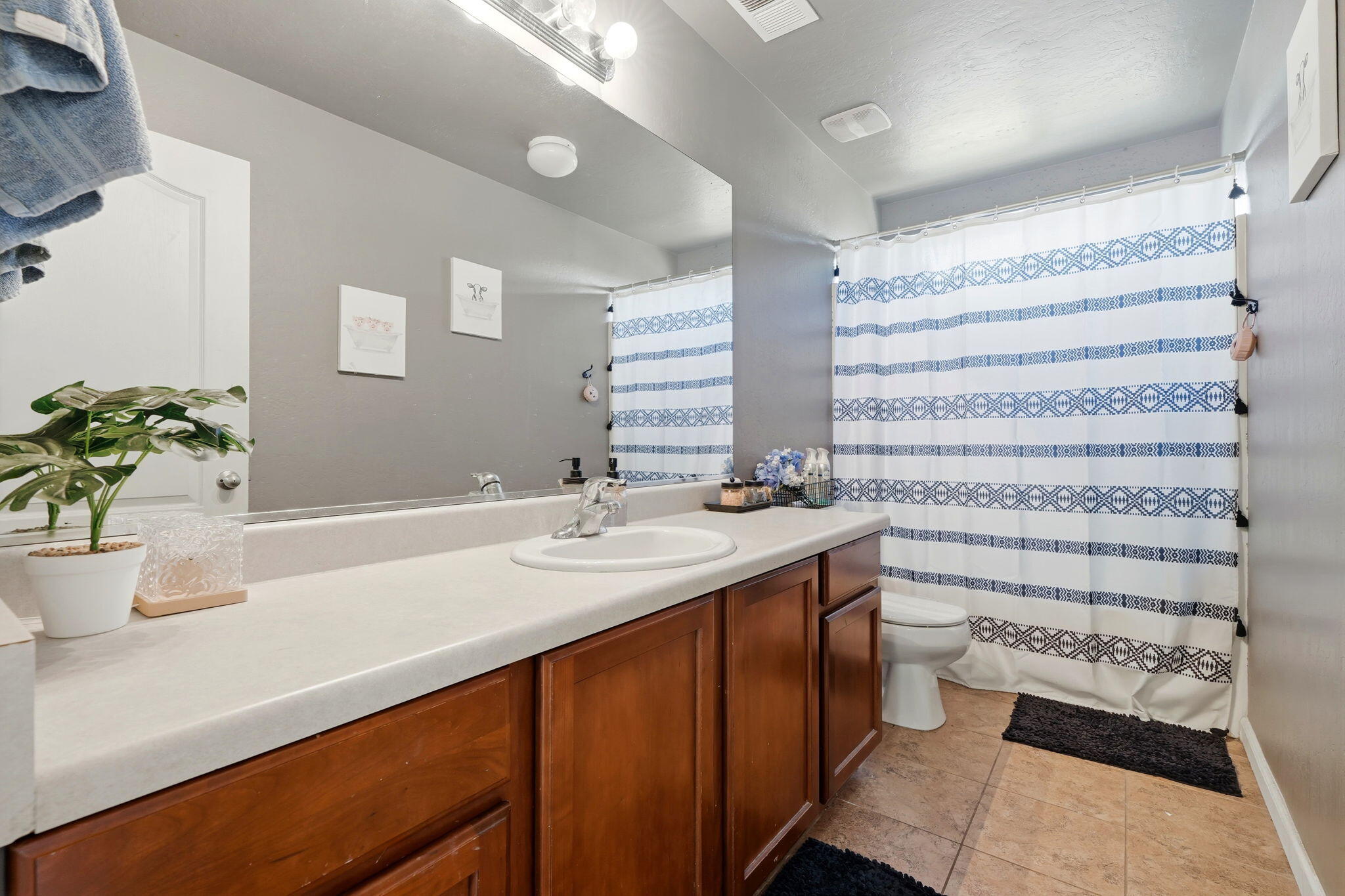 4312 E Stapp Ave, Visalia, CA 93292