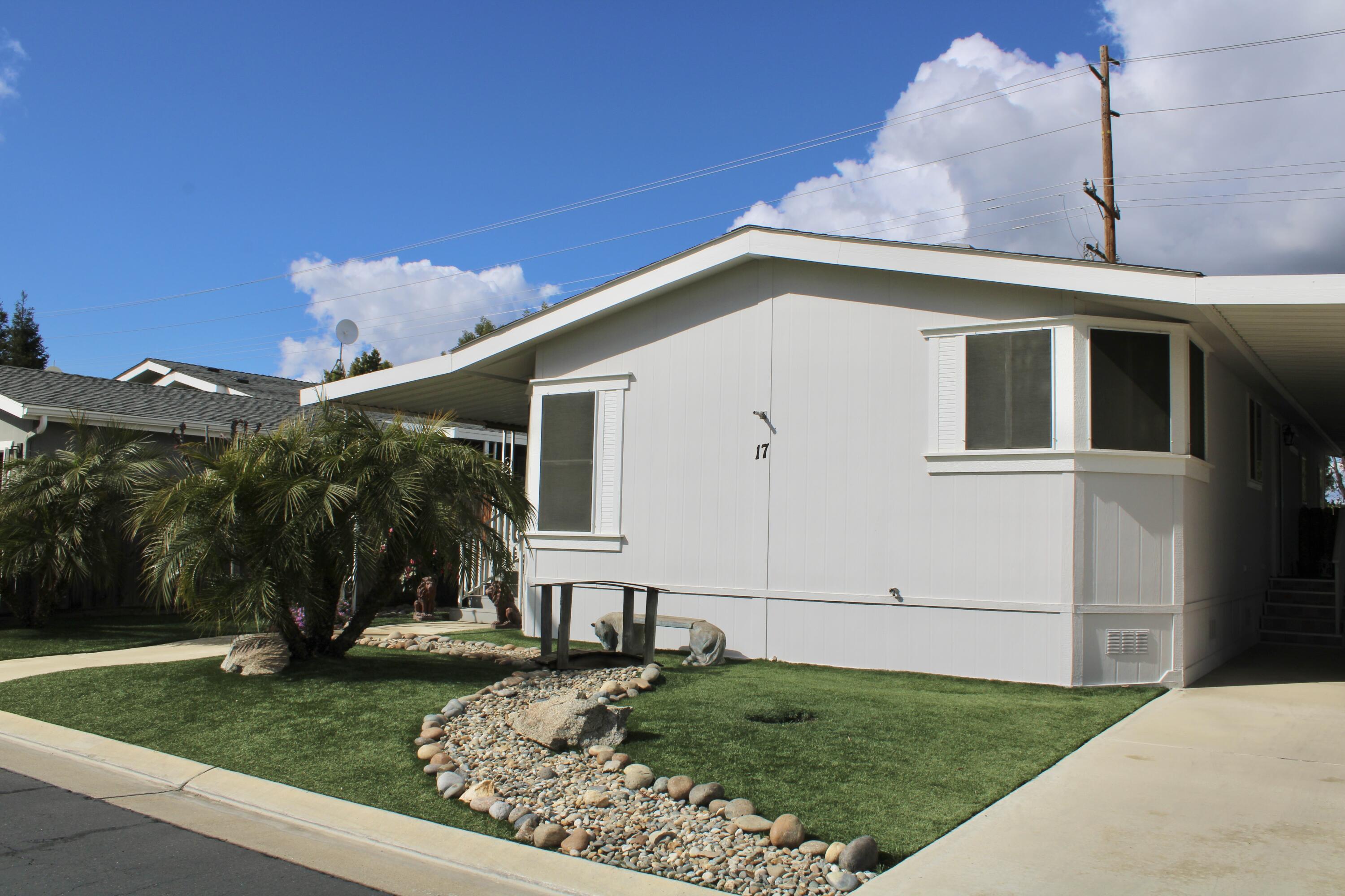 100 S Westwood St #17, Porterville, CA 93257