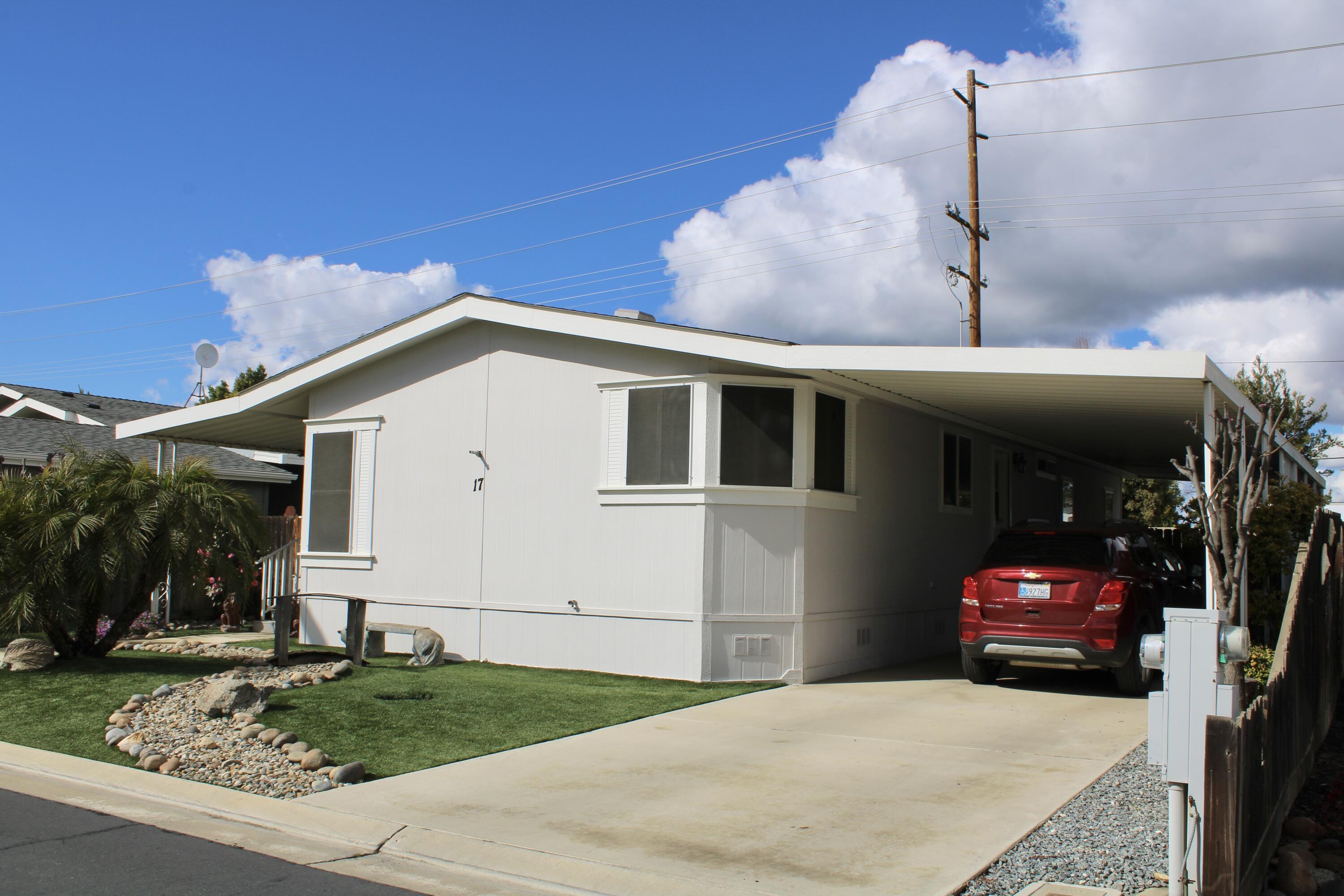100 S Westwood St #17, Porterville, CA 93257