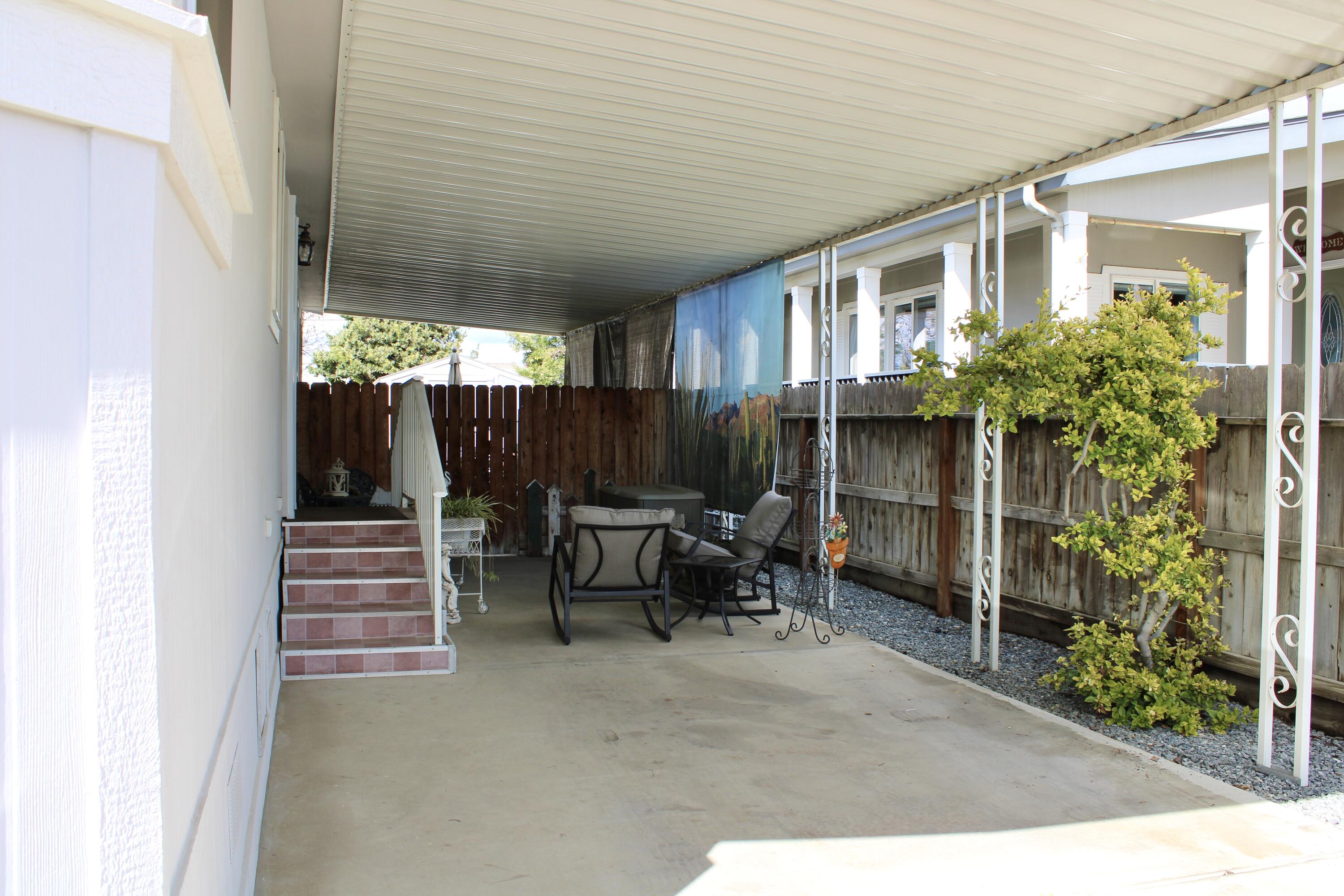 100 S Westwood St #17, Porterville, CA 93257