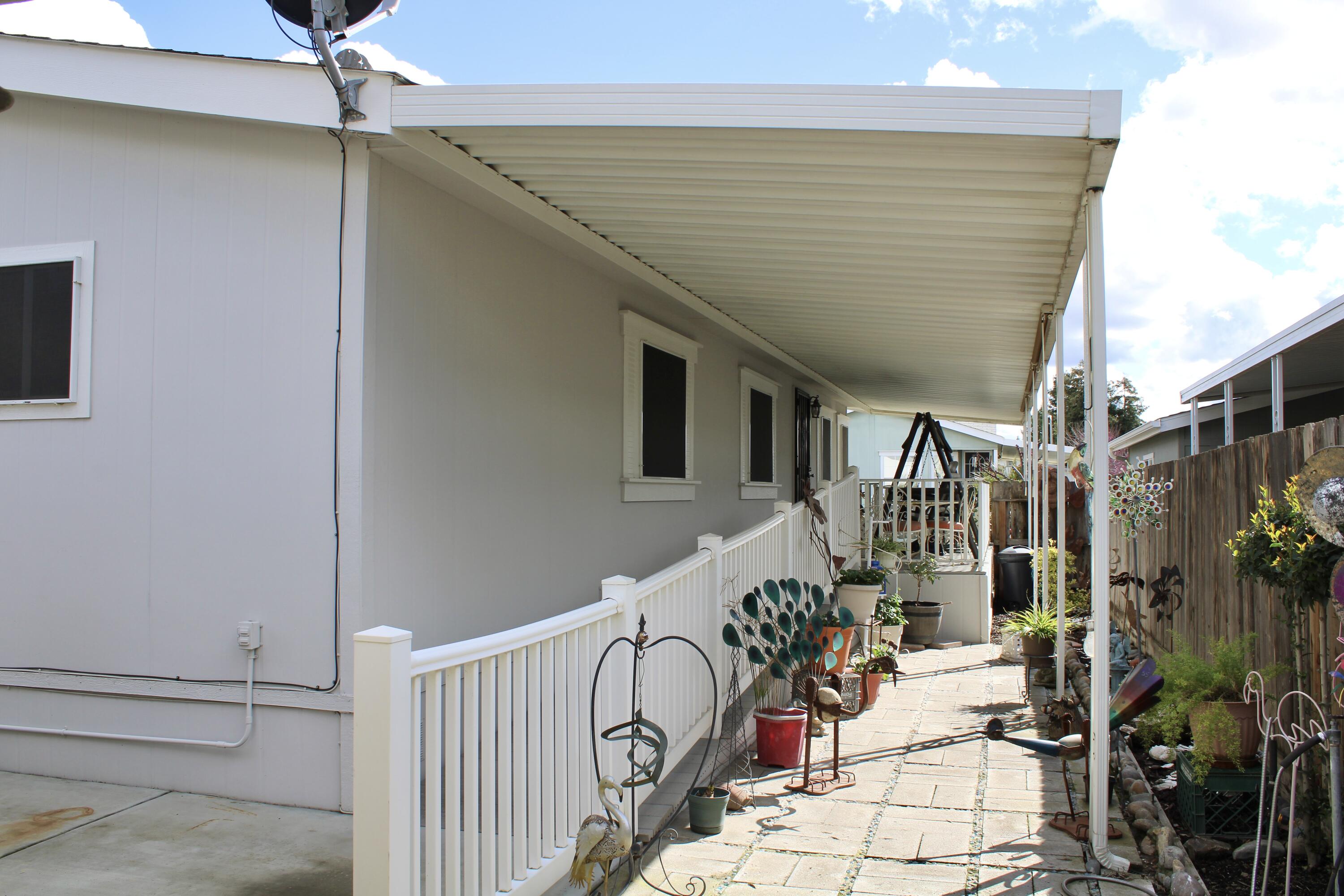 100 S Westwood St #17, Porterville, CA 93257