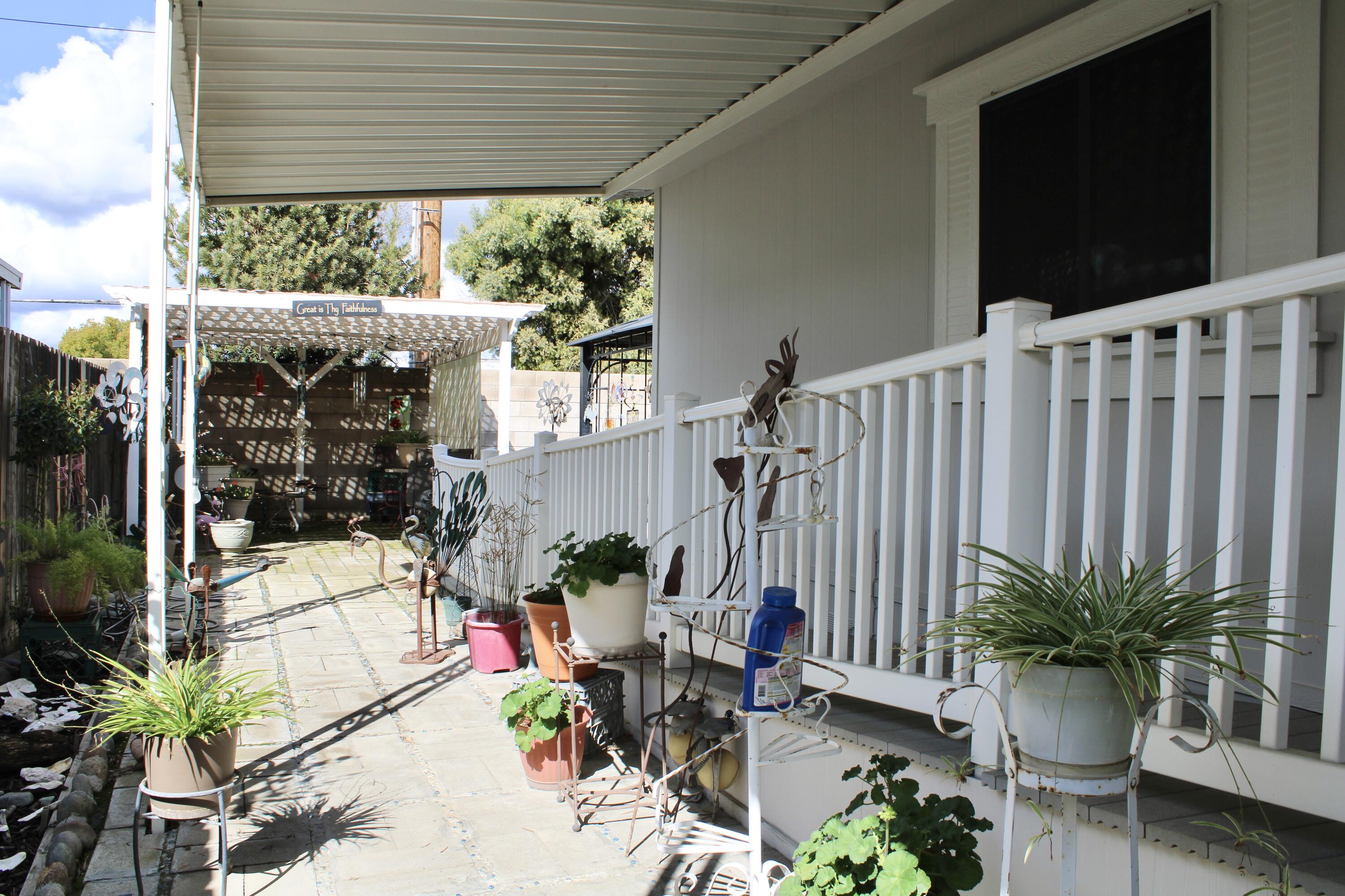 100 S Westwood St #17, Porterville, CA 93257