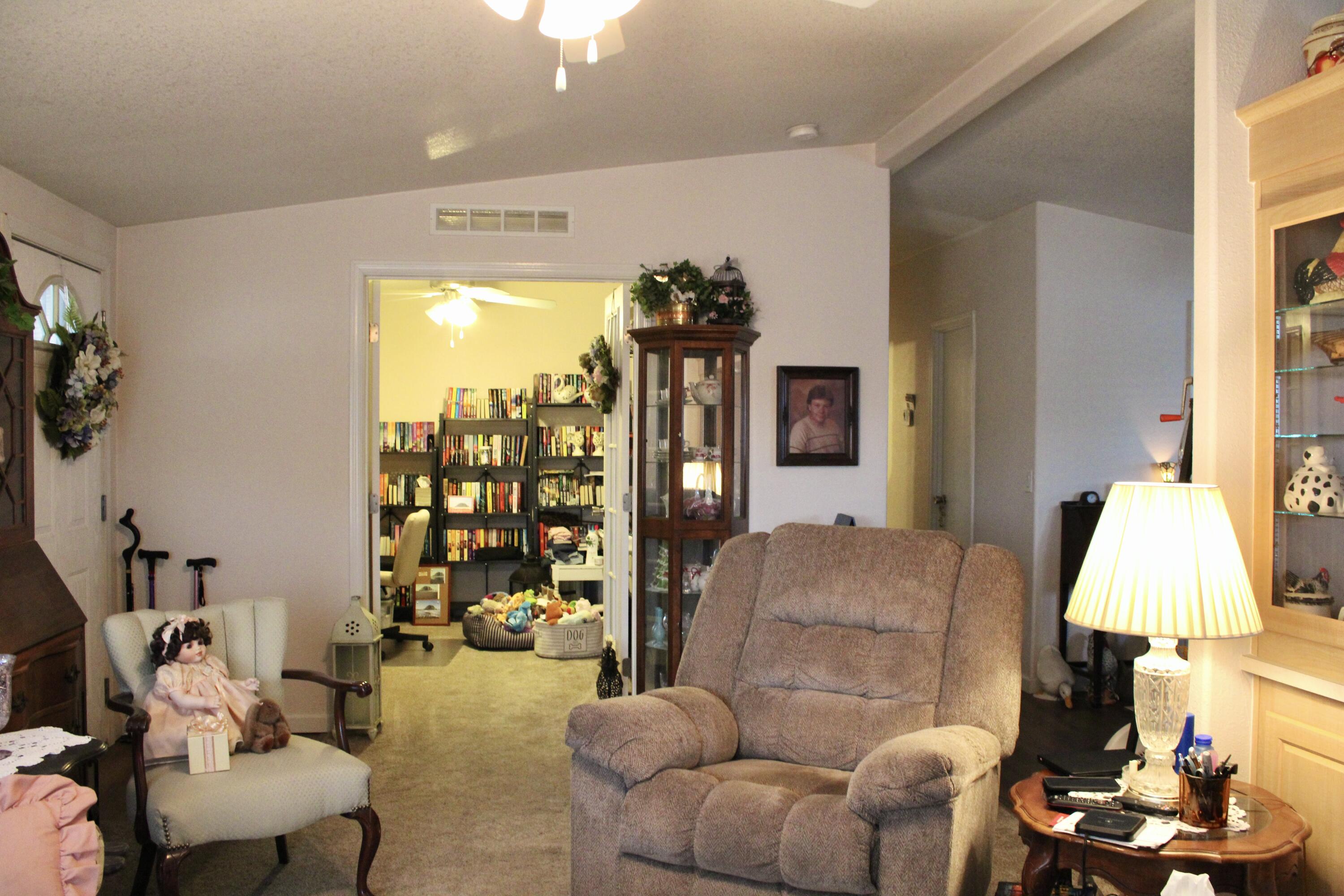 100 S Westwood St #17, Porterville, CA 93257