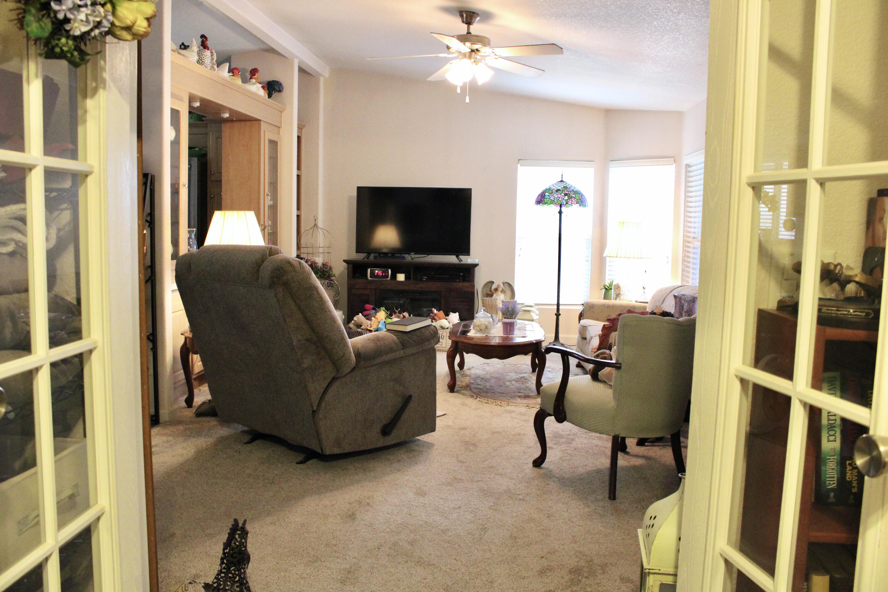 100 S Westwood St #17, Porterville, CA 93257